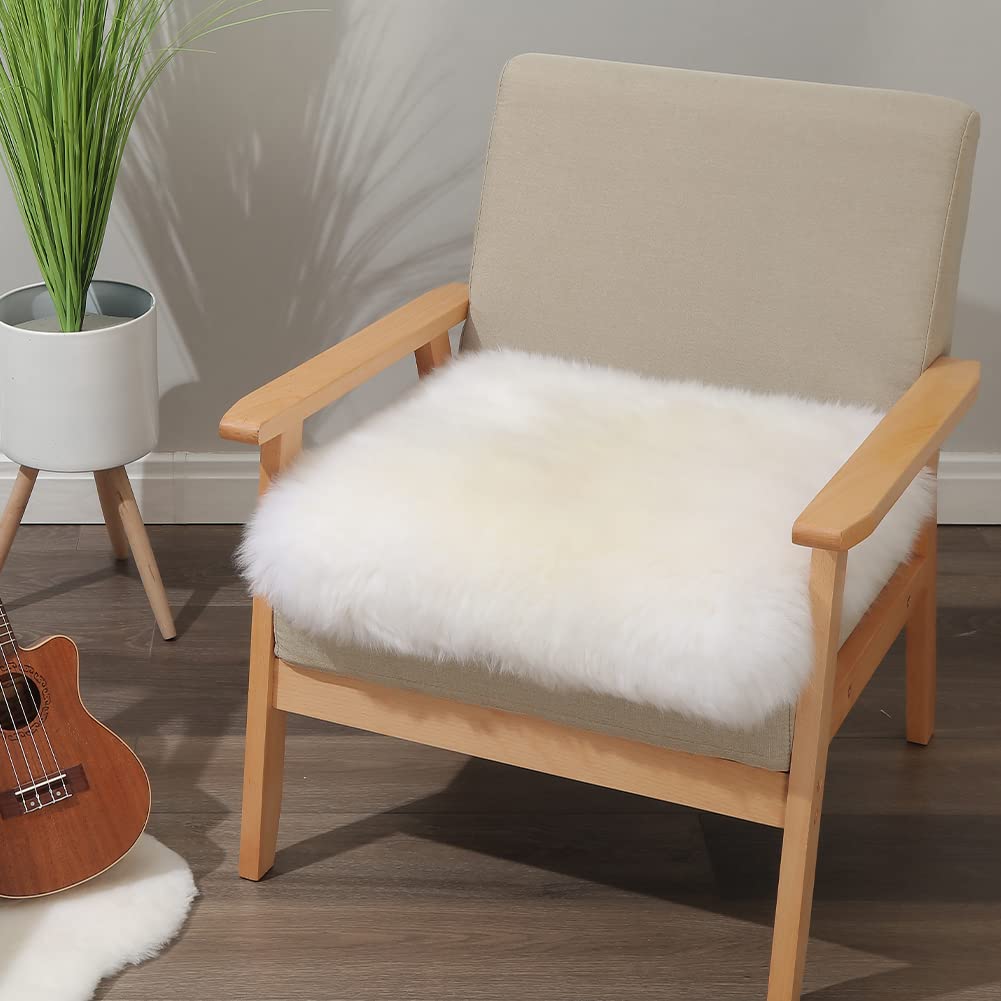 IRIWOOL Round Fur Sheepskin Chair Cover Seat Cushion Pad Super Soft Area Rugs for Living Bedroom Sofa (Gray Tip, Round 16.5" (Pack of 1))
