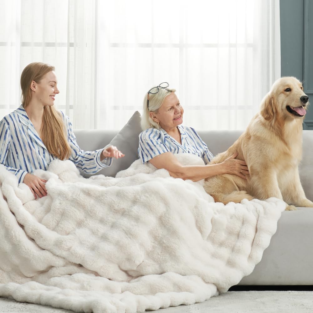 Cozy Bliss Faux Fur Throw Blanket for Couch, Fuzzy Soft Plush Thick Bubble Blanket for Sofa Bedroom Living Room,50 * 60 Inches Light Grey