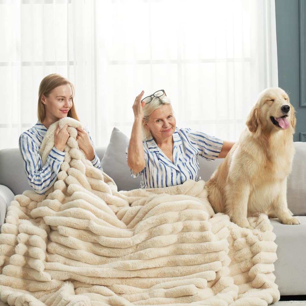 Cozy Bliss Faux Fur Throw Blanket for Couch, Cozy Warm Plush Striped Blanket for Sofa Bedroom Living Room, 60 * 80 Inches Cream White