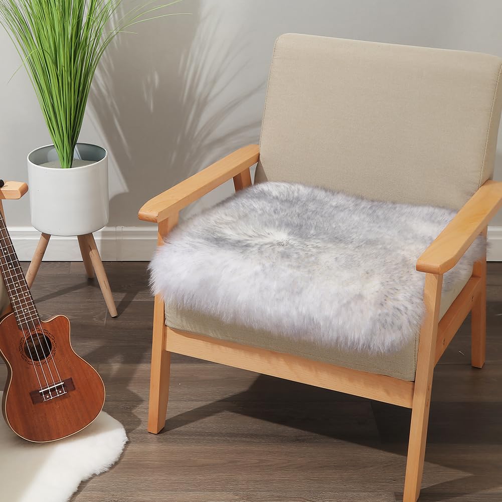 IRIWOOL Round Fur Sheepskin Chair Cover Seat Cushion Pad Super Soft Area Rugs for Living Bedroom Sofa (Gray Tip, Round 16.5" (Pack of 1))