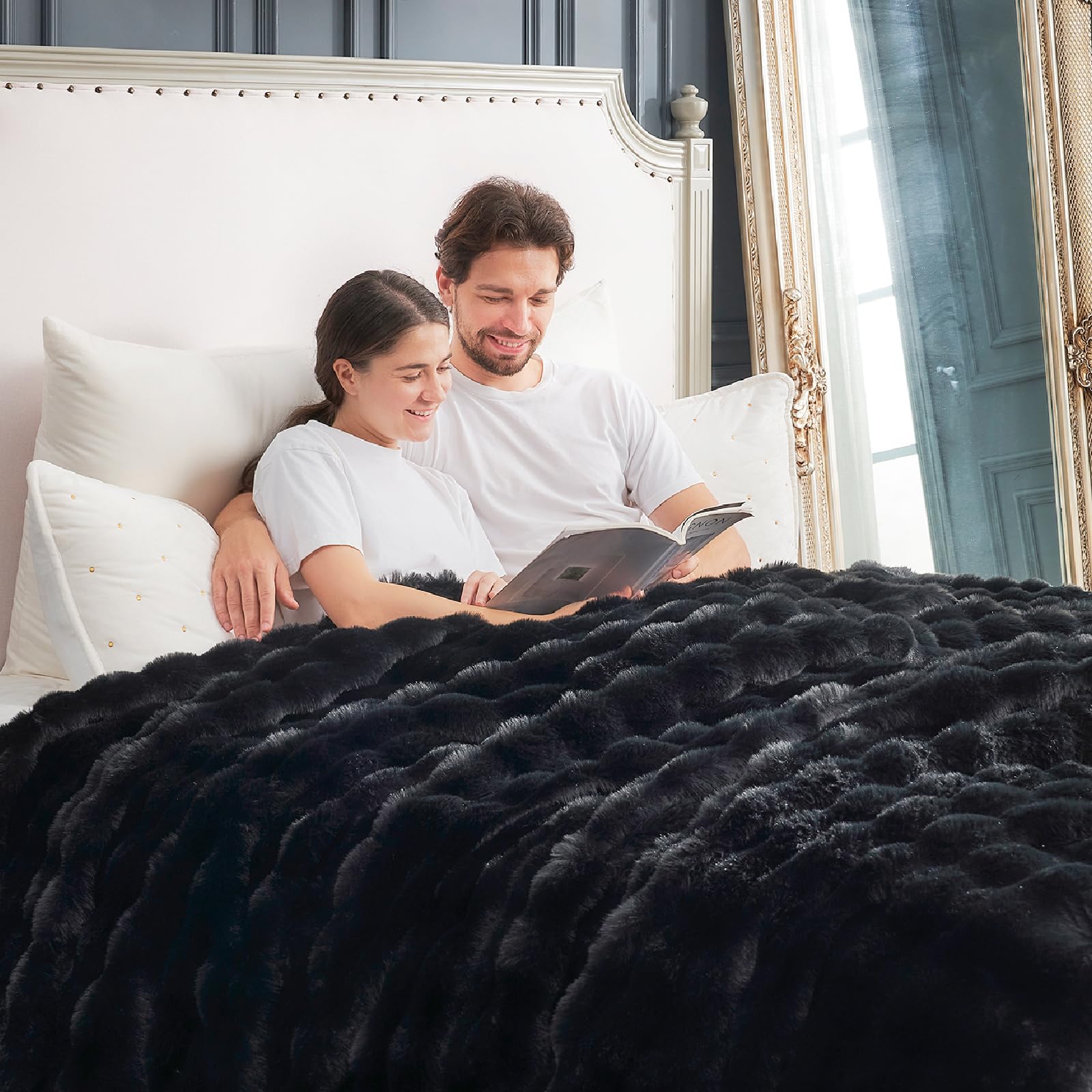 Cozy Bliss Faux Fur Throw Blanket for Couch, Fuzzy Soft Plush Thick Bubble Blanket for Sofa Bedroom Living Room,50 * 60 Inches Light Grey