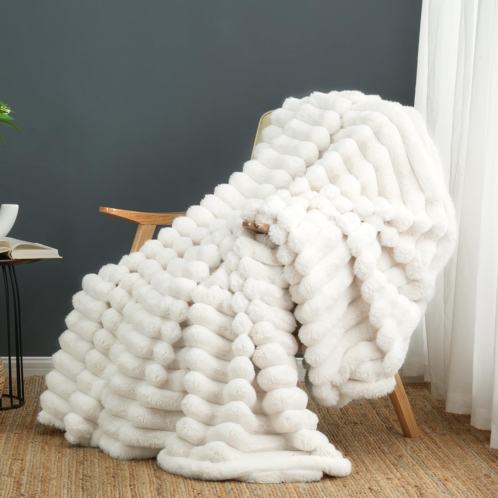 Cozy Bliss Faux Fur Throw Blanket for Couch, Cozy Warm Plush Striped Blanket for Sofa Bedroom Living Room, 60 * 80 Inches Cream White
