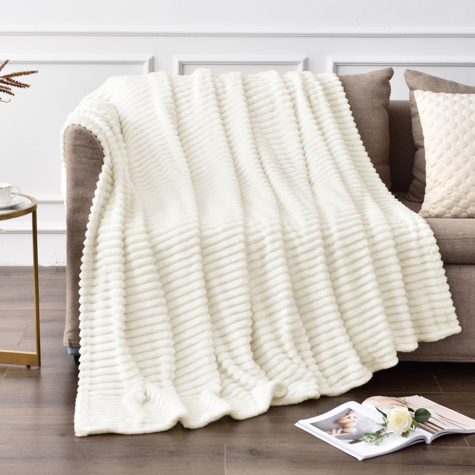 BEDELITE Fleece Throw Blanket for Couch – 3D Ribbed Jacquard Soft and Warm Decorative Fuzzy Blanket – Cozy, Fluffy, Plush Lightweight Pink Throw Blankets for Bed, Sofa, 50x60 inches