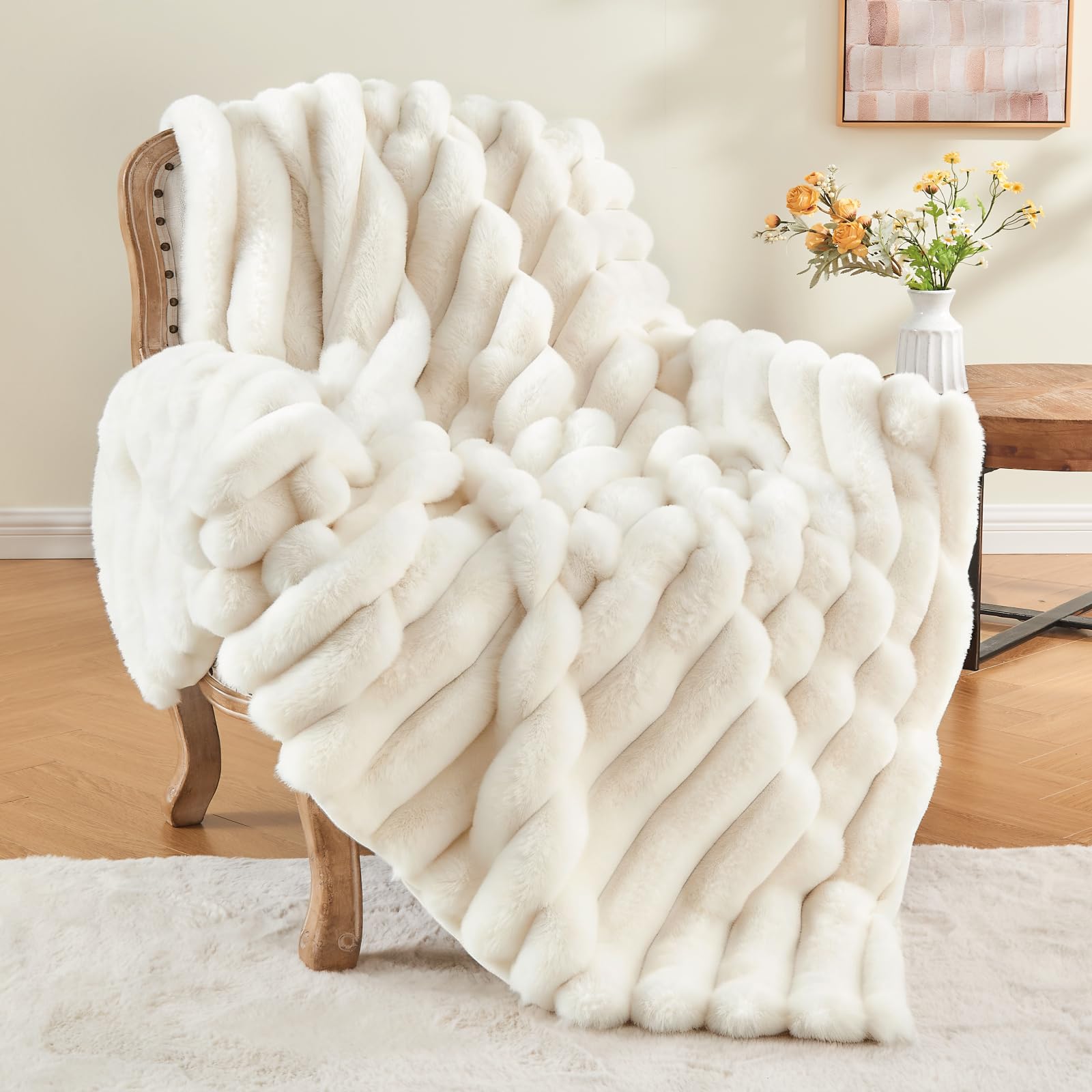Cream 50x60" Faux Fur Blanket, Soft Fluffy Plush Throw for Couch & Gift