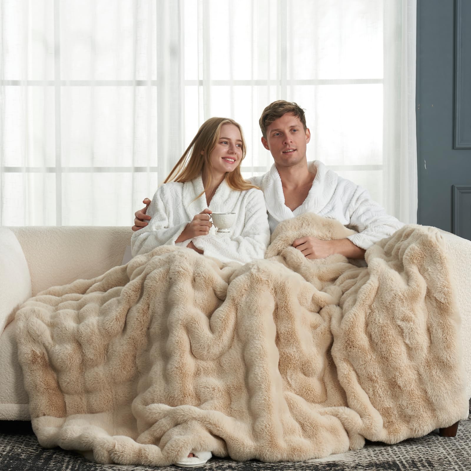 Cozy Bliss Faux Fur Throw Blanket for Couch, Fuzzy Soft Plush Thick Bubble Blanket for Sofa Bedroom Living Room,50 * 60 Inches Light Grey