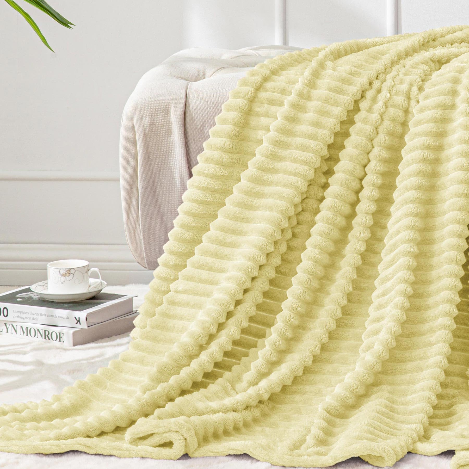 BEDELITE Fleece Throw Blanket for Couch – 3D Ribbed Jacquard Soft and Warm Decorative Fuzzy Blanket – Cozy, Fluffy, Plush Lightweight Pink Throw Blankets for Bed, Sofa, 50x60 inches