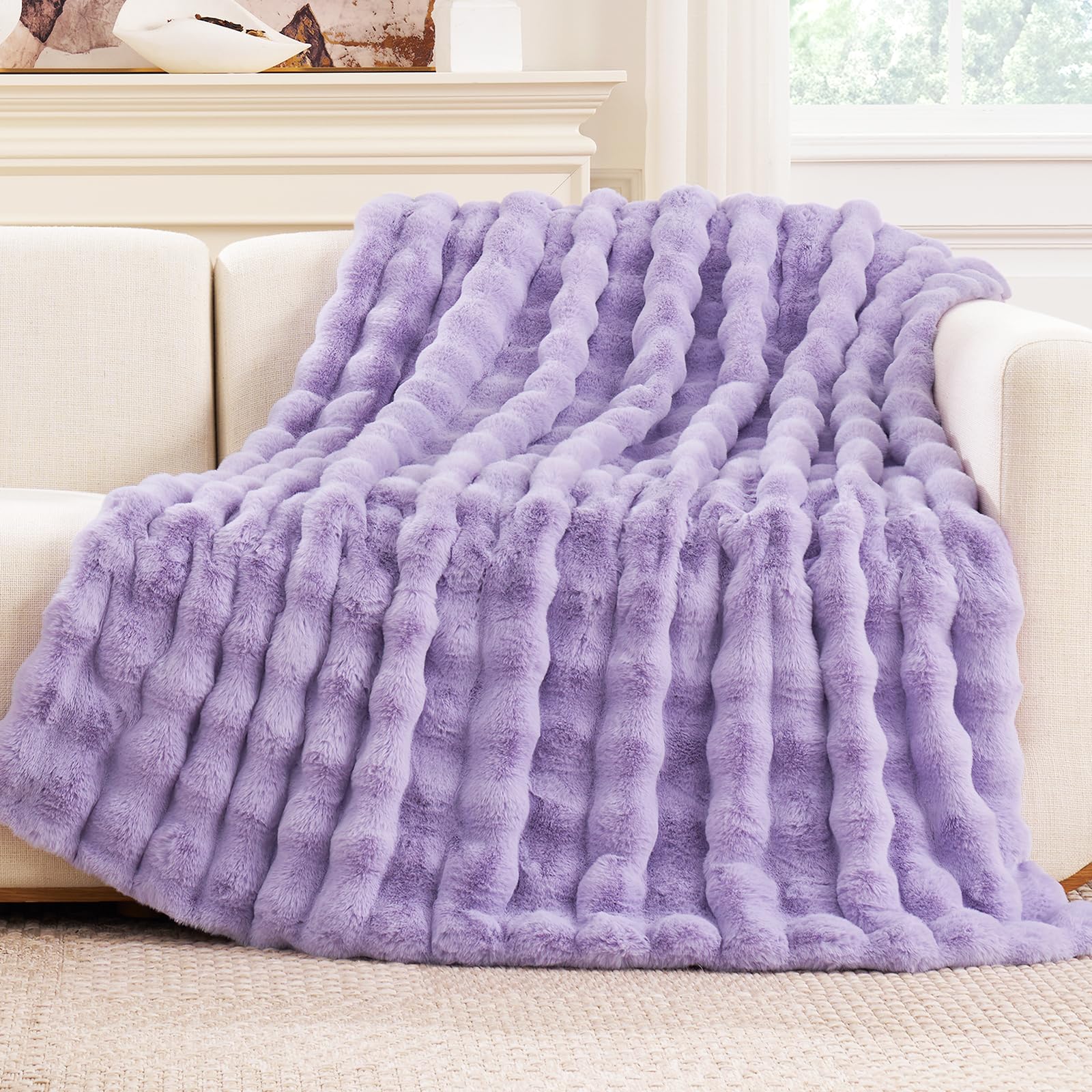 Cozy Bliss Faux Fur Throw Blanket for Couch, Fuzzy Soft Plush Thick Bubble Blanket for Sofa Bedroom Living Room,50 * 60 Inches Light Grey