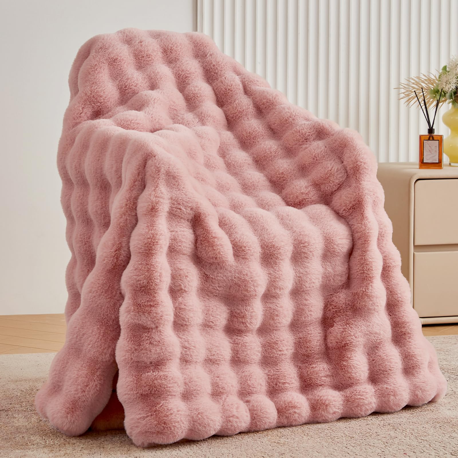 BENVWE Faux Fur Throw Blanket for Couch - Cozy Plush Fluffy Soft Thick Bubble Blanket for Living Room Home Decor - Mothers Day Birthday Gifts for Women, Cream White, 51" x 63"