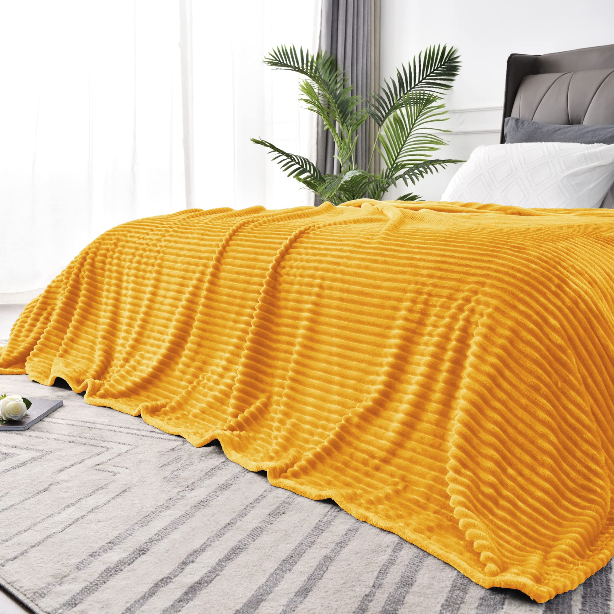 BEDELITE Fleece Throw Blanket for Couch – 3D Ribbed Jacquard Soft and Warm Decorative Fuzzy Blanket – Cozy, Fluffy, Plush Lightweight Pink Throw Blankets for Bed, Sofa, 50x60 inches