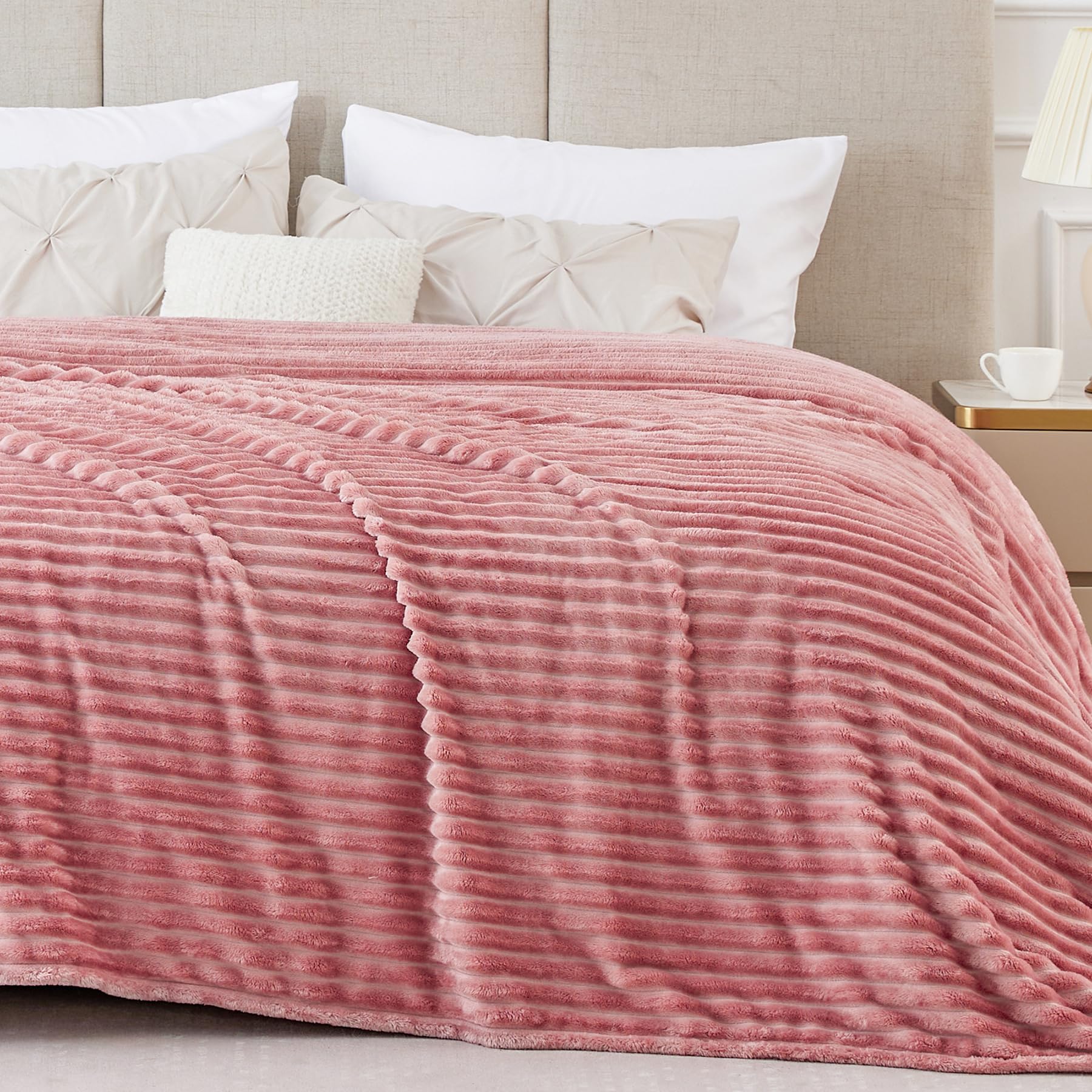 BEDELITE Fleece Throw Blanket for Couch – 3D Ribbed Jacquard Soft and Warm Decorative Fuzzy Blanket – Cozy, Fluffy, Plush Lightweight Pink Throw Blankets for Bed, Sofa, 50x60 inches