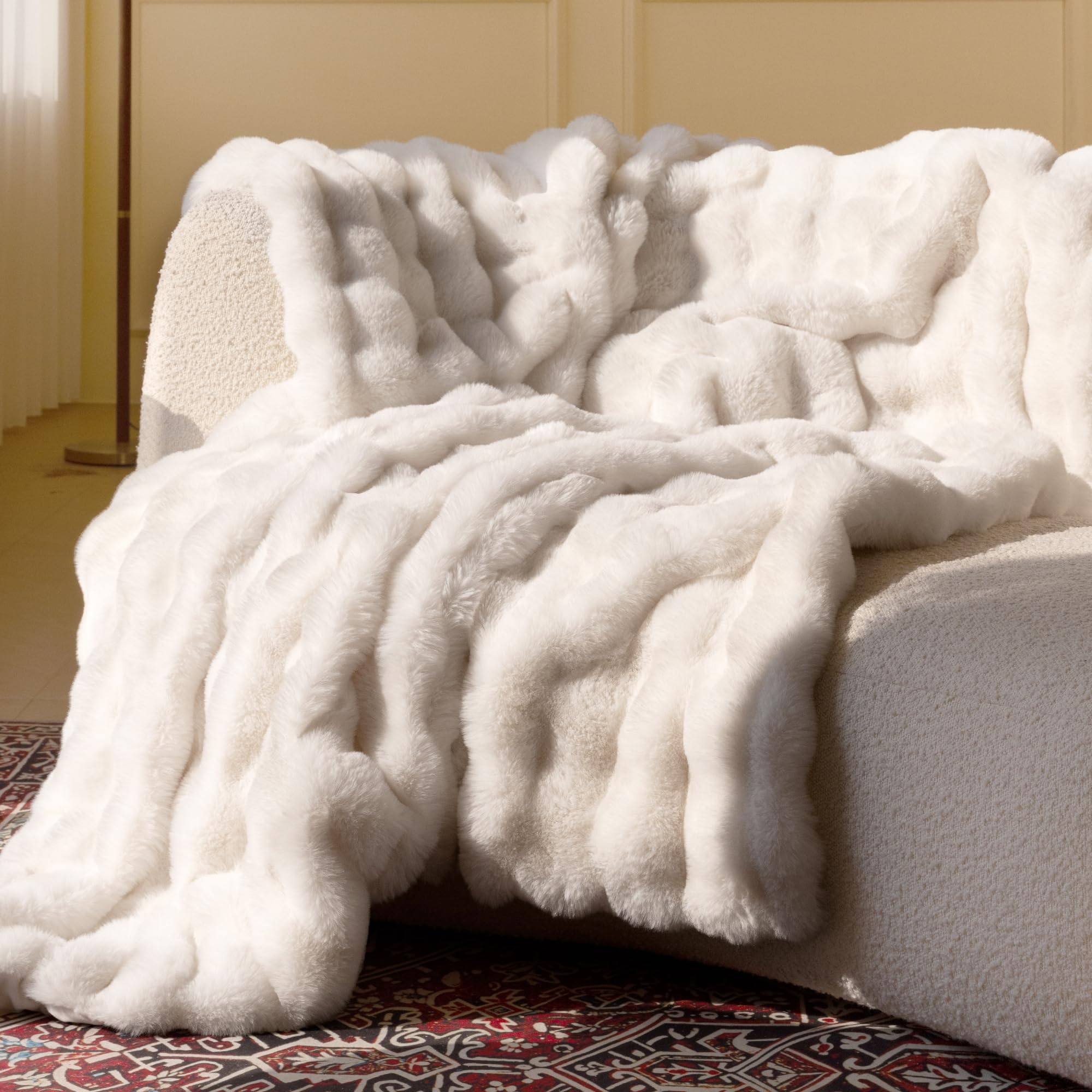 Ultra Soft Cozy Faux Fur Throw Blanket-Fuzzy Plush Thick Bubble Blanket, Fluffy Blanket for Couch, Sofa, Bedroom, and Living Room, 50x60 Inches, Dark Grey Taupe