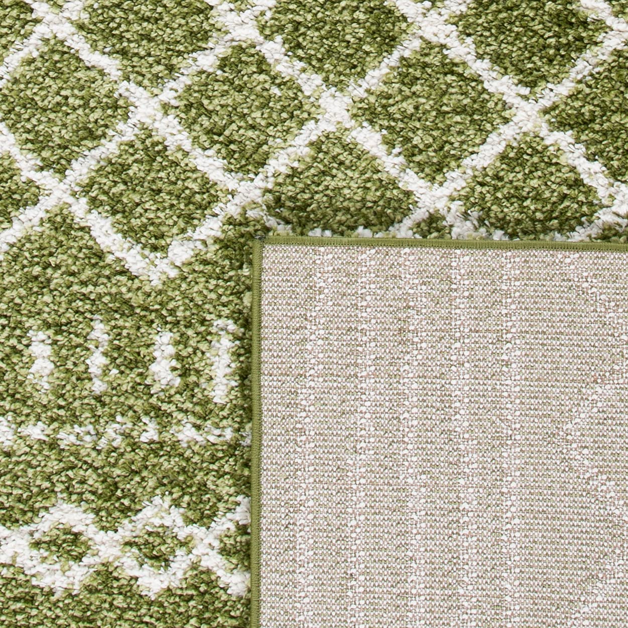 SAFAVIEH Arizona Shag Collection Area Rug - 6'7" x 9'2", Ivory & Beige, Moroccan Boho Design, Non-Shedding & Easy to Clean, Ideal for Living Room, Bedroom, Dining Space (ASG741A)