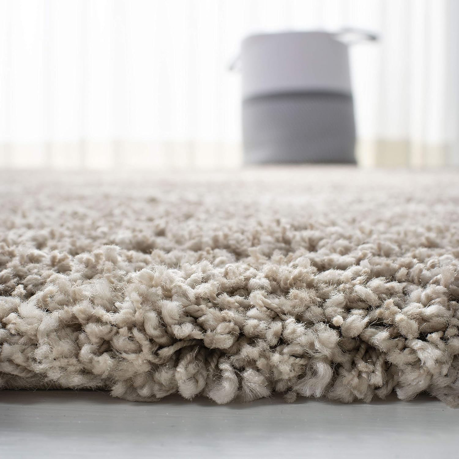 SAFAVIEH Hudson Shag Collection Area Rug - 5'3" x 7'6", Beige & Ivory, Modern Trellis Design, Non-Shedding & Easy Care, 2-inch Thick Ideal for High Traffic Areas in Living Room, Bedroom (SGH281S)