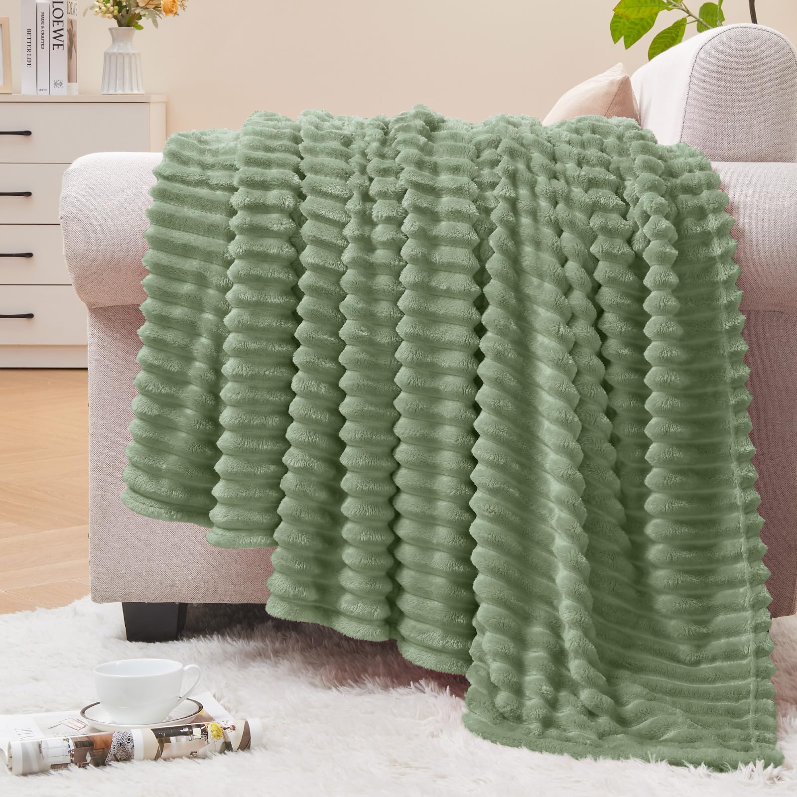 BEDELITE Fleece Throw Blanket for Couch – 3D Ribbed Jacquard Soft and Warm Decorative Fuzzy Blanket – Cozy, Fluffy, Plush Lightweight Pink Throw Blankets for Bed, Sofa, 50x60 inches