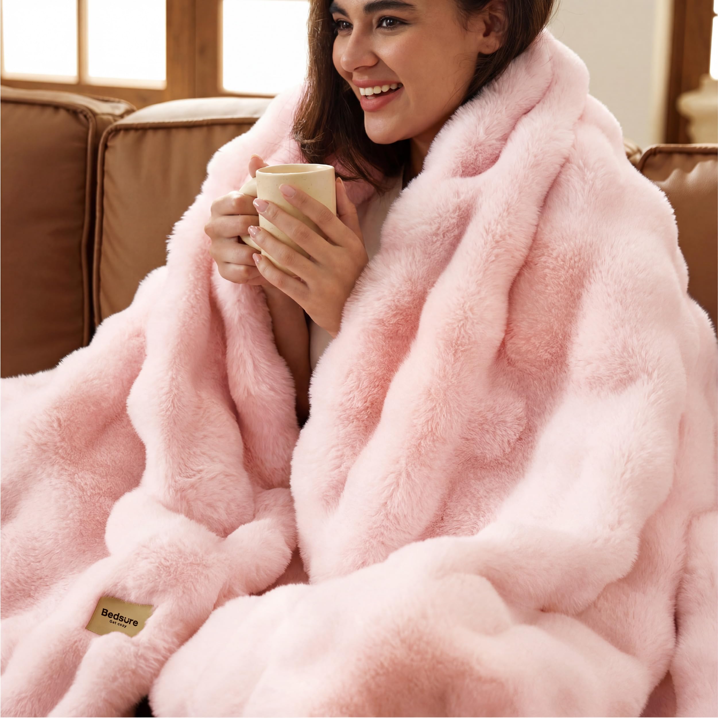 Bedsure GentleSoft Fluffy Faux Fur Throw Blanket for Couch, Soft Fuzzy Fleece Blankets & Throws, Cream Bed Decor Cozy Gifts for Women Teen Girls, Minky Thick Warm Plush Gifts for Birthday, Anniversary