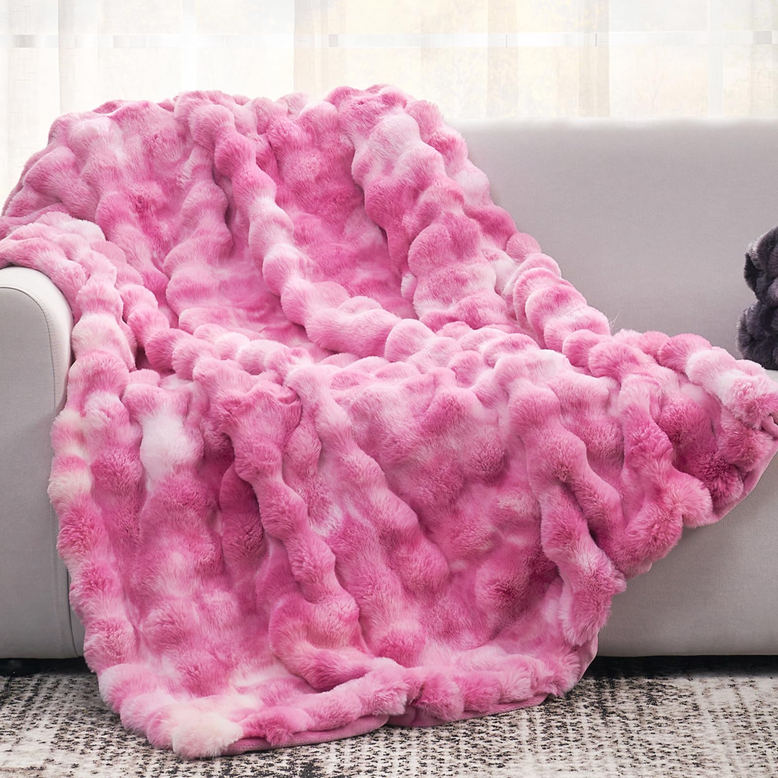 Cozy Bliss Faux Fur Throw Blanket for Couch, Fuzzy Soft Plush Thick Bubble Blanket for Sofa Bedroom Living Room,50 * 60 Inches Light Grey