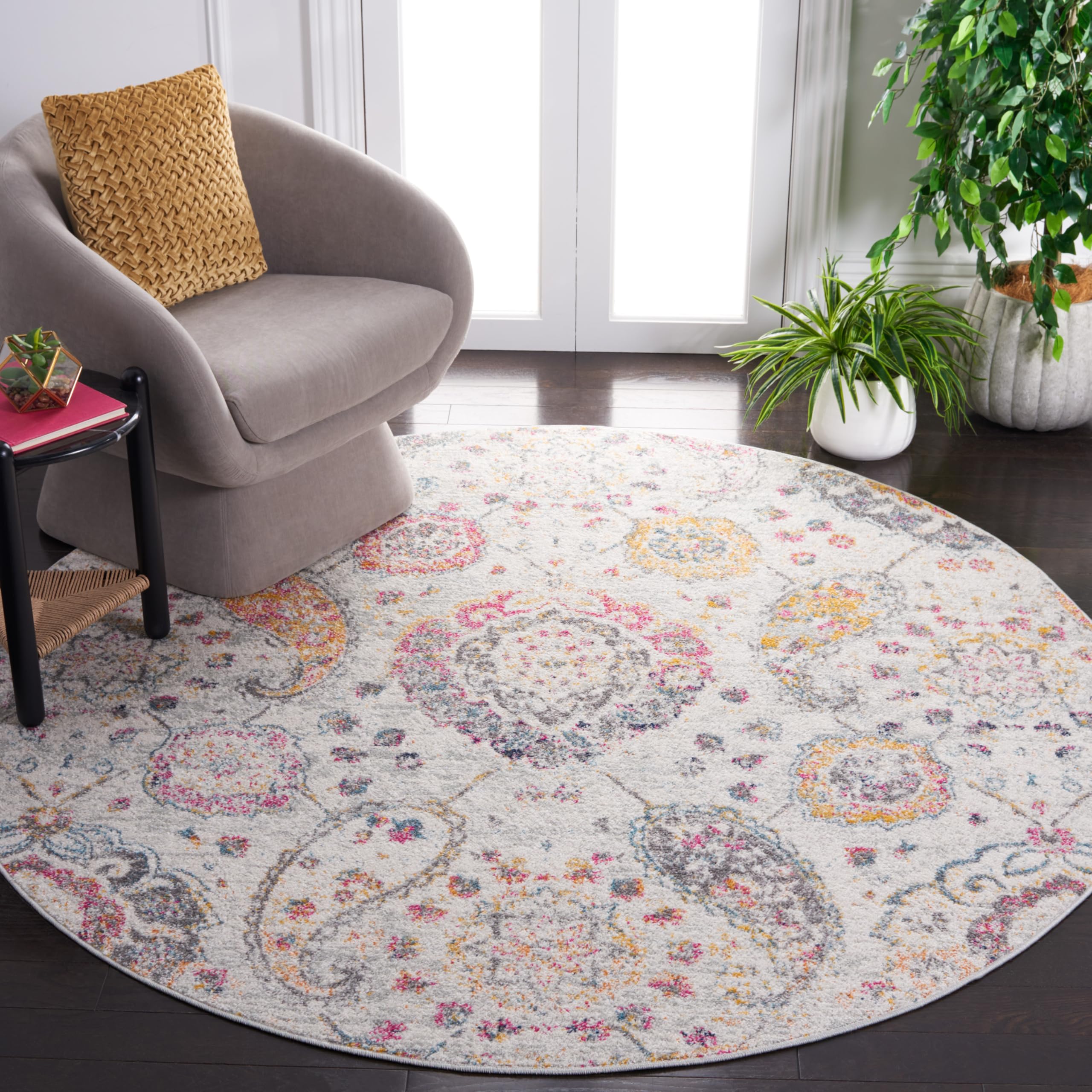 SAFAVIEH Madison Collection Area Rug - 5'3" x 7'6", Cream & Light Grey, Boho Chic Glam Paisley Design, Non-Shedding & Easy Care, Ideal for High Traffic Areas in Living Room, Bedroom (MAD600C)
