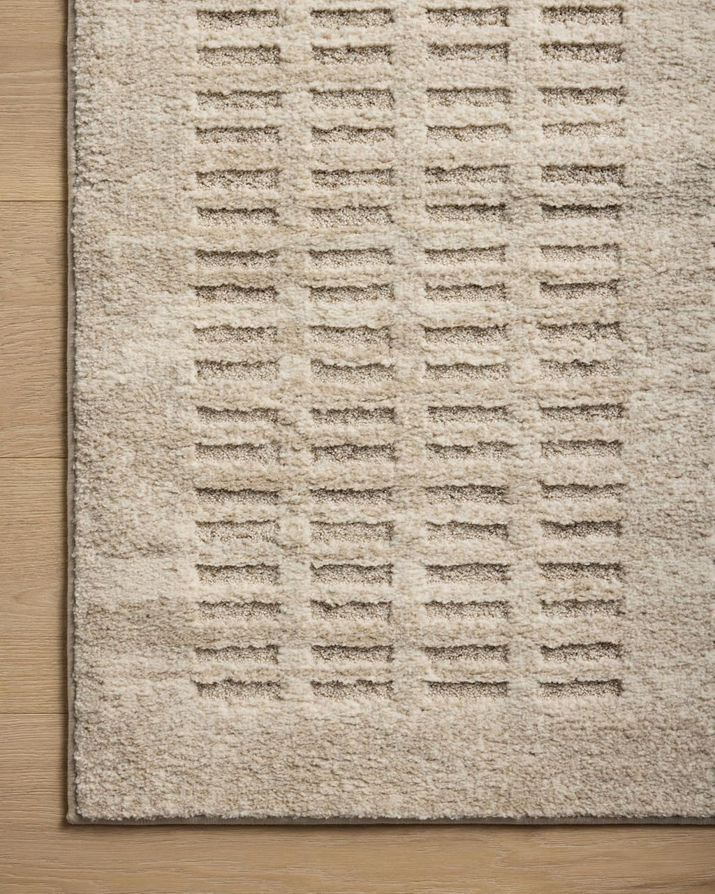 Loloi Amber Lewis Monty Collection MOT-03 Ivory/Beige 6'-7" x 9'-3", .50" Pile Height, Area Rug