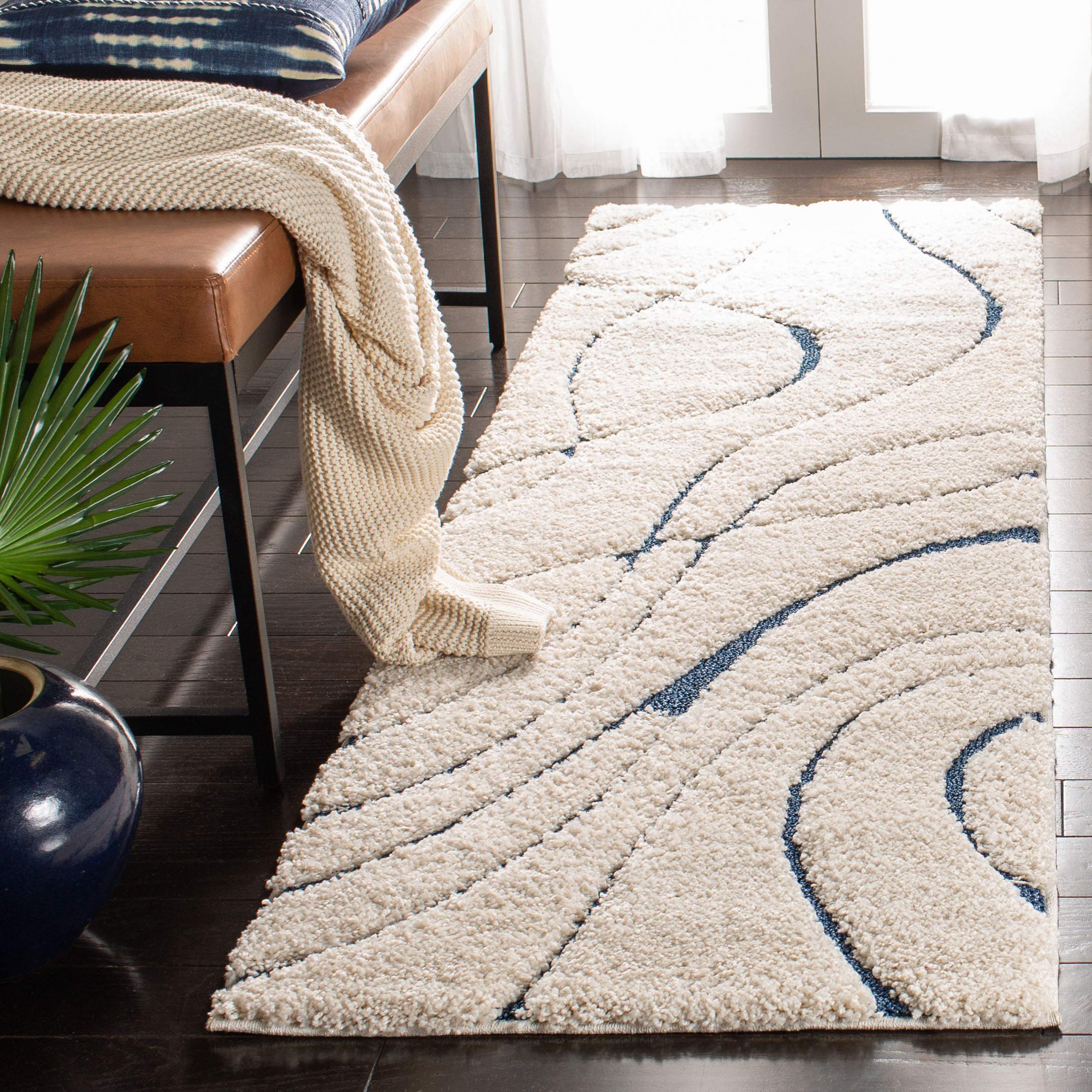 SAFAVIEH Florida Shag Collection Area Rug - 5'3" x 7'6", Cream & Beige, Non-Shedding & Easy Care, 1.2-inch Thick Ideal for High Traffic Areas in Living Room, Bedroom (SG471-1113)