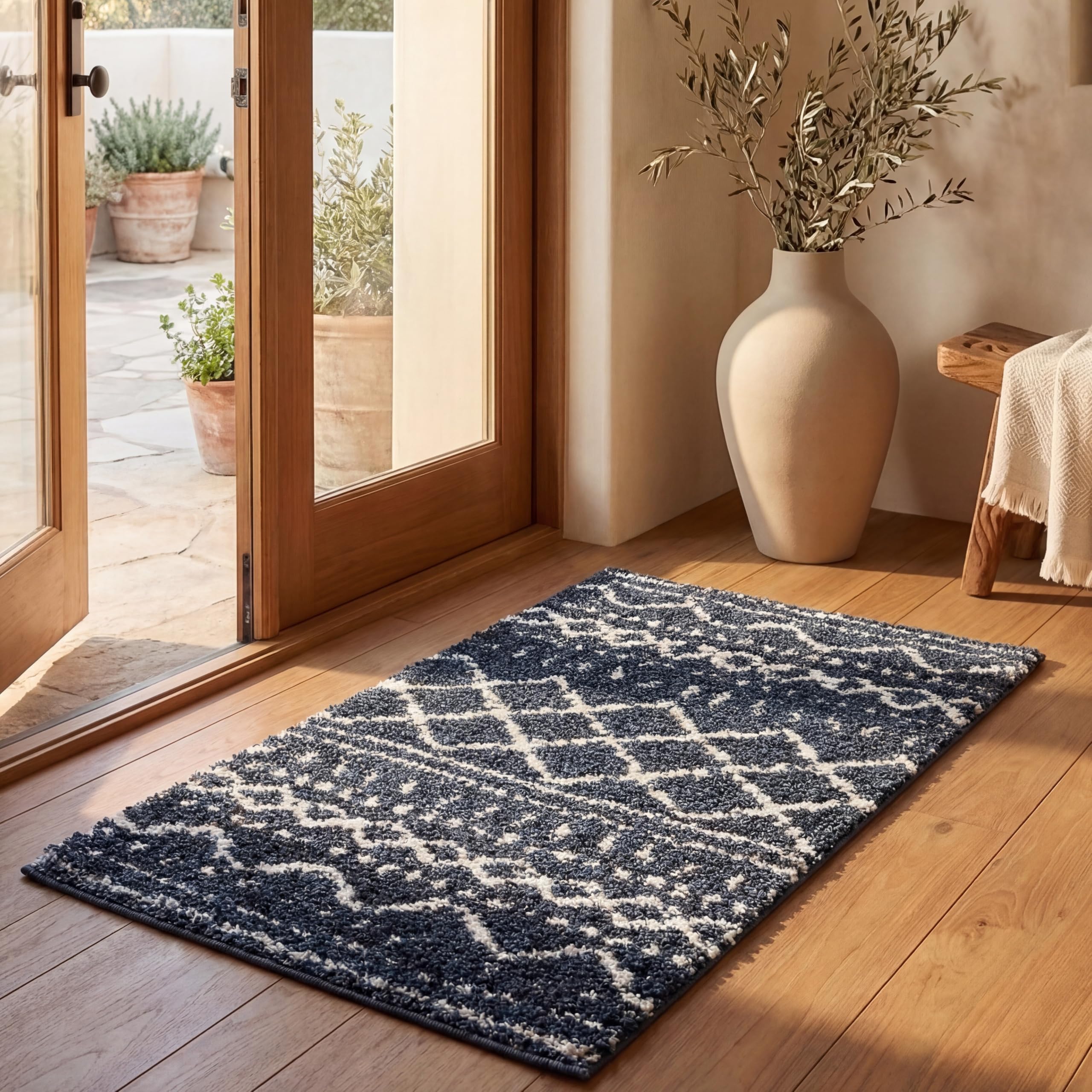 SAFAVIEH Arizona Shag Collection Area Rug - 6'7" x 9'2", Ivory & Beige, Moroccan Boho Design, Non-Shedding & Easy to Clean, Ideal for Living Room, Bedroom, Dining Space (ASG741A)