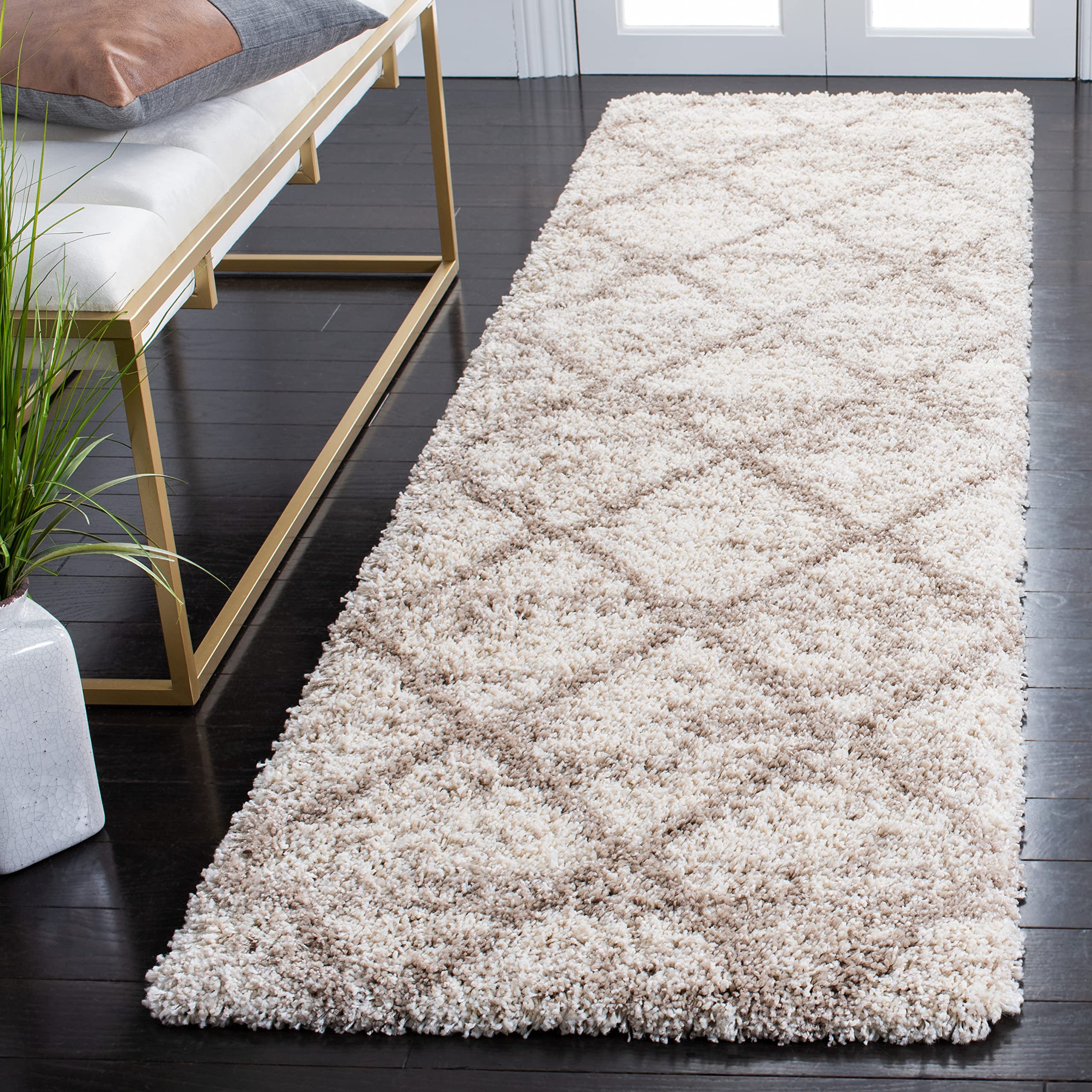 SAFAVIEH Hudson Shag Collection Area Rug - 5'3" x 7'6", Beige & Ivory, Modern Trellis Design, Non-Shedding & Easy Care, 2-inch Thick Ideal for High Traffic Areas in Living Room, Bedroom (SGH281S)