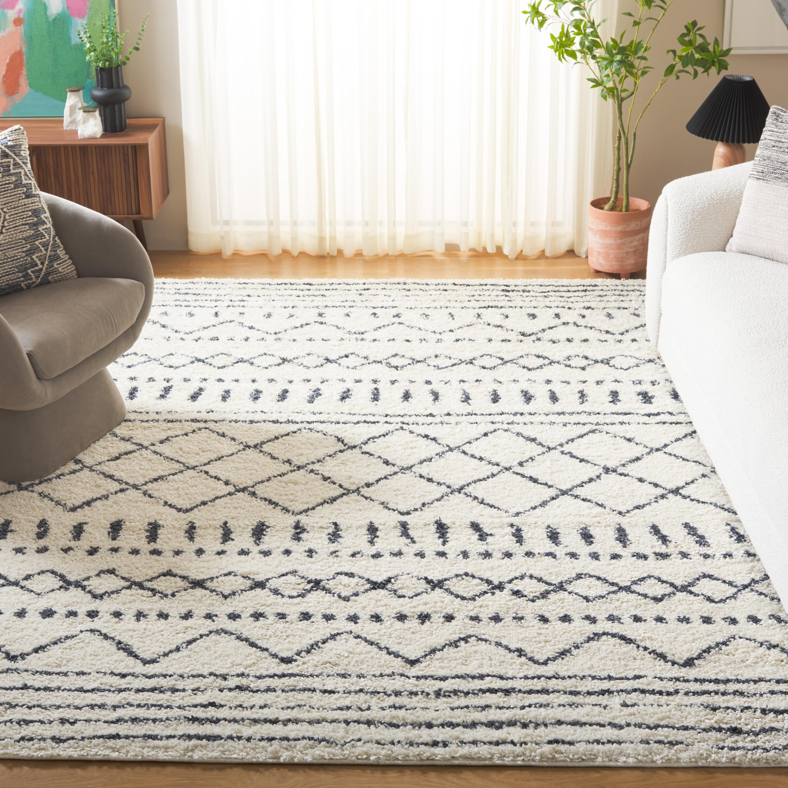 SAFAVIEH Arizona Shag Collection Area Rug - 6'7" x 9'2", Ivory & Beige, Moroccan Boho Design, Non-Shedding & Easy to Clean, Ideal for Living Room, Bedroom, Dining Space (ASG741A)