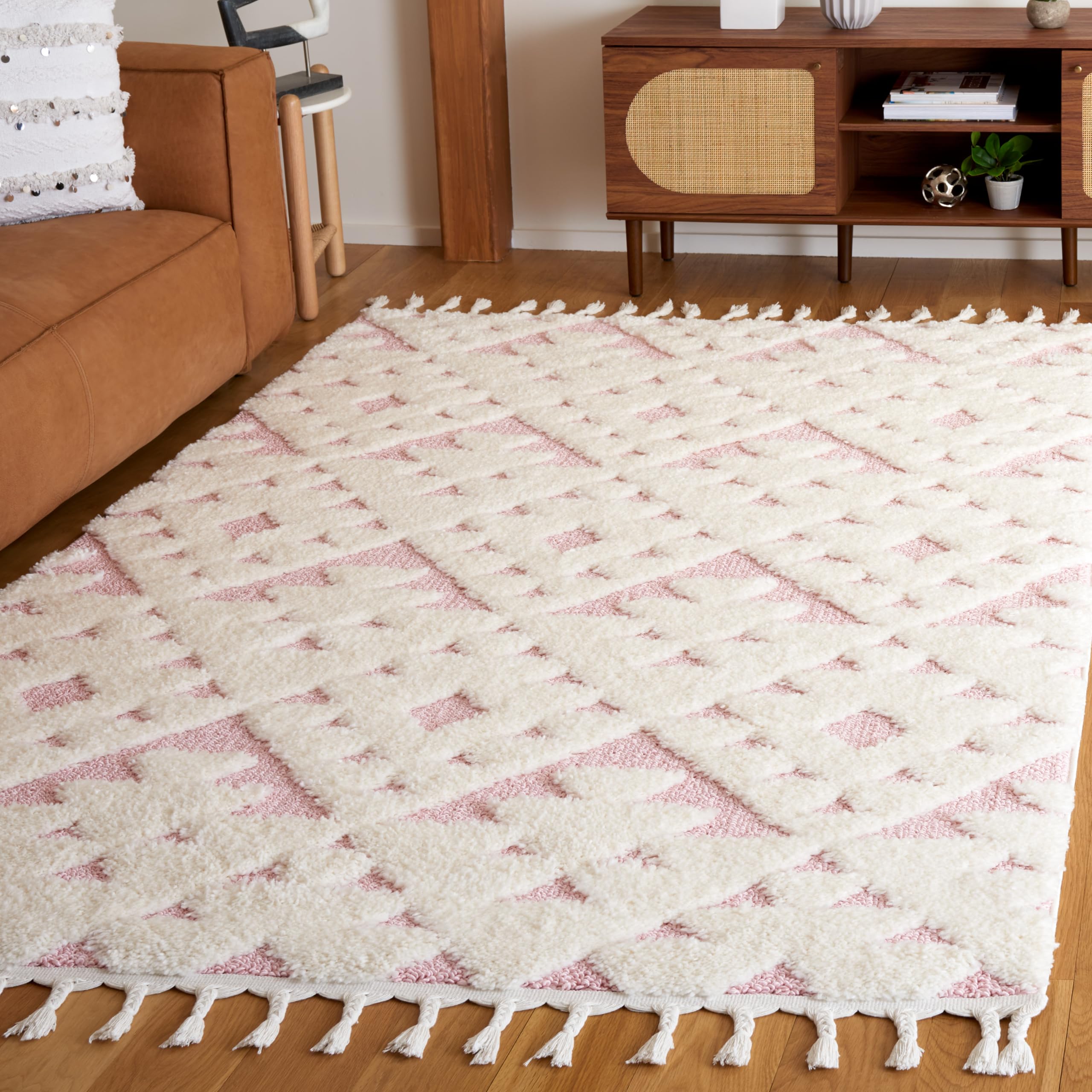 SAFAVIEH Moroccan Tassel Shag Collection Area Rug - 5'3" x 7'6", Ivory, Non-Shedding & Easy to Clean, Plush High-Low Texture, Ideal for Living Room, Bedroom, Dining Space (MTS688C)