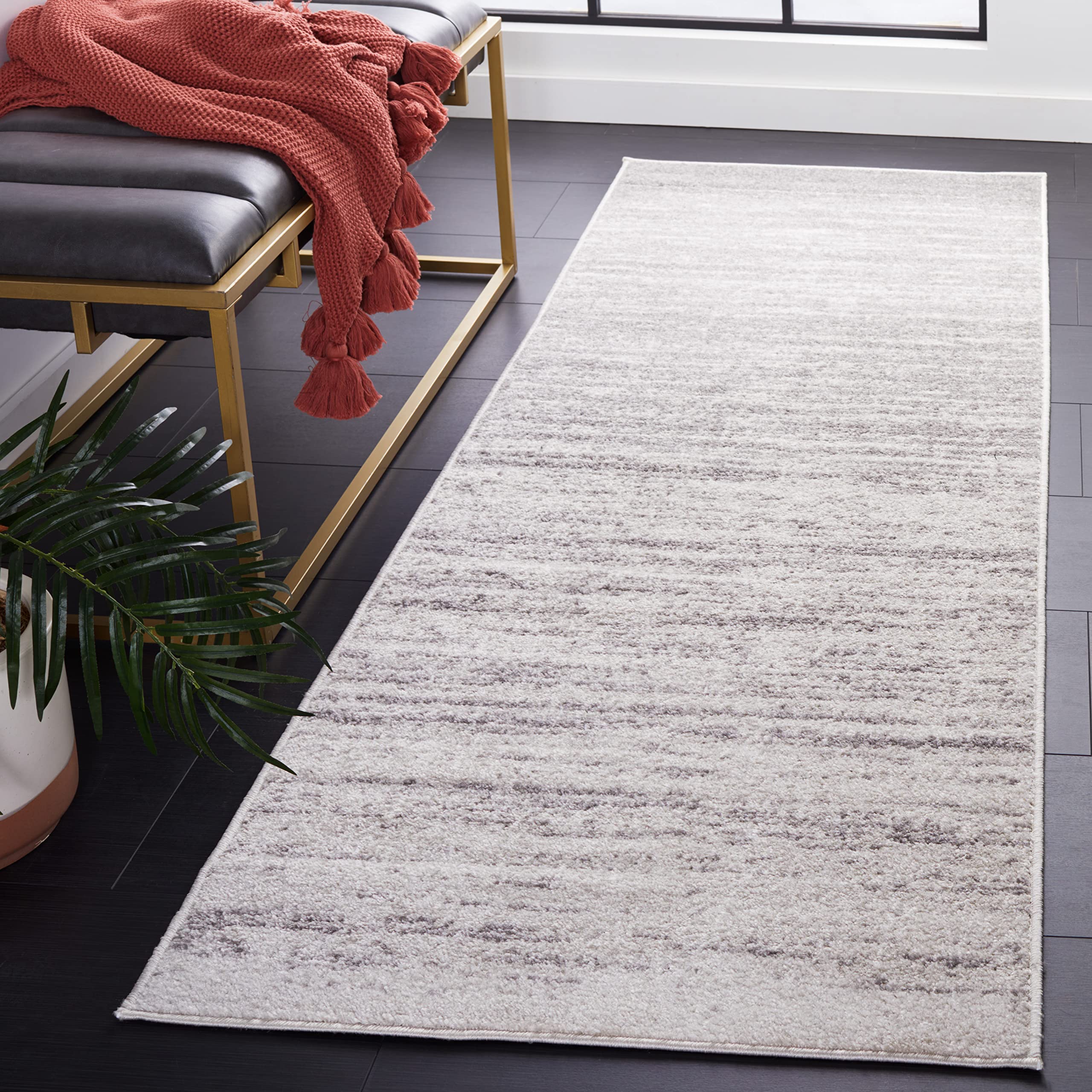 SAFAVIEH Area Rug 8x10 - Adirondack Collection - Large - Champagne & Cream, Modern Ombre Design, Non Shedding & Easy to Clean, Ideal for Living Room, Bedroom, Office, Dining Space (ADR113W)