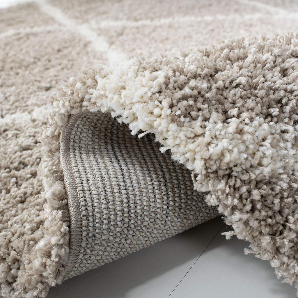 SAFAVIEH Hudson Shag Collection Area Rug - 5'3" x 7'6", Beige & Ivory, Modern Trellis Design, Non-Shedding & Easy Care, 2-inch Thick Ideal for High Traffic Areas in Living Room, Bedroom (SGH281S)