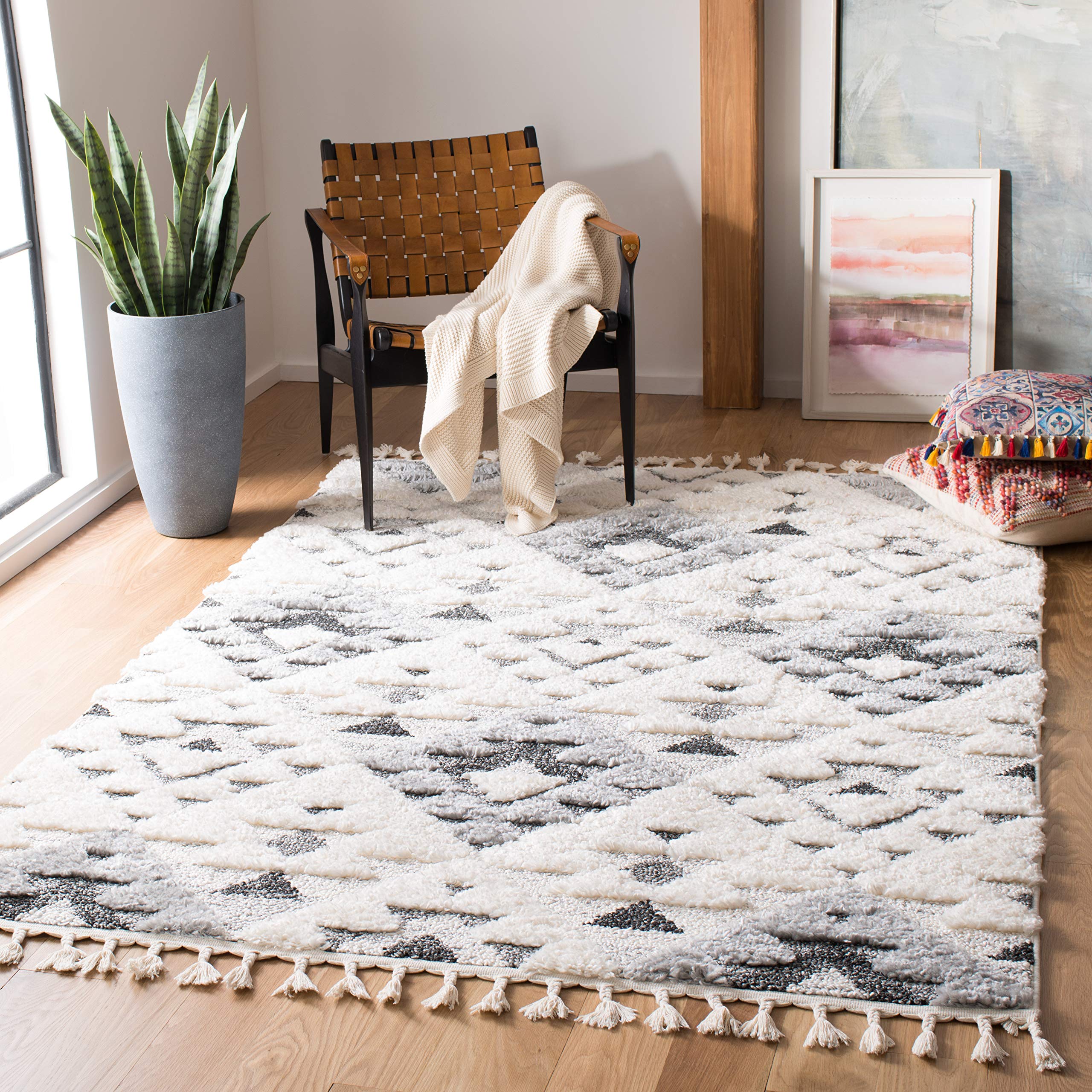 SAFAVIEH Moroccan Tassel Shag Collection Area Rug - 5'3" x 7'6", Ivory, Non-Shedding & Easy to Clean, Plush High-Low Texture, Ideal for Living Room, Bedroom, Dining Space (MTS688C)