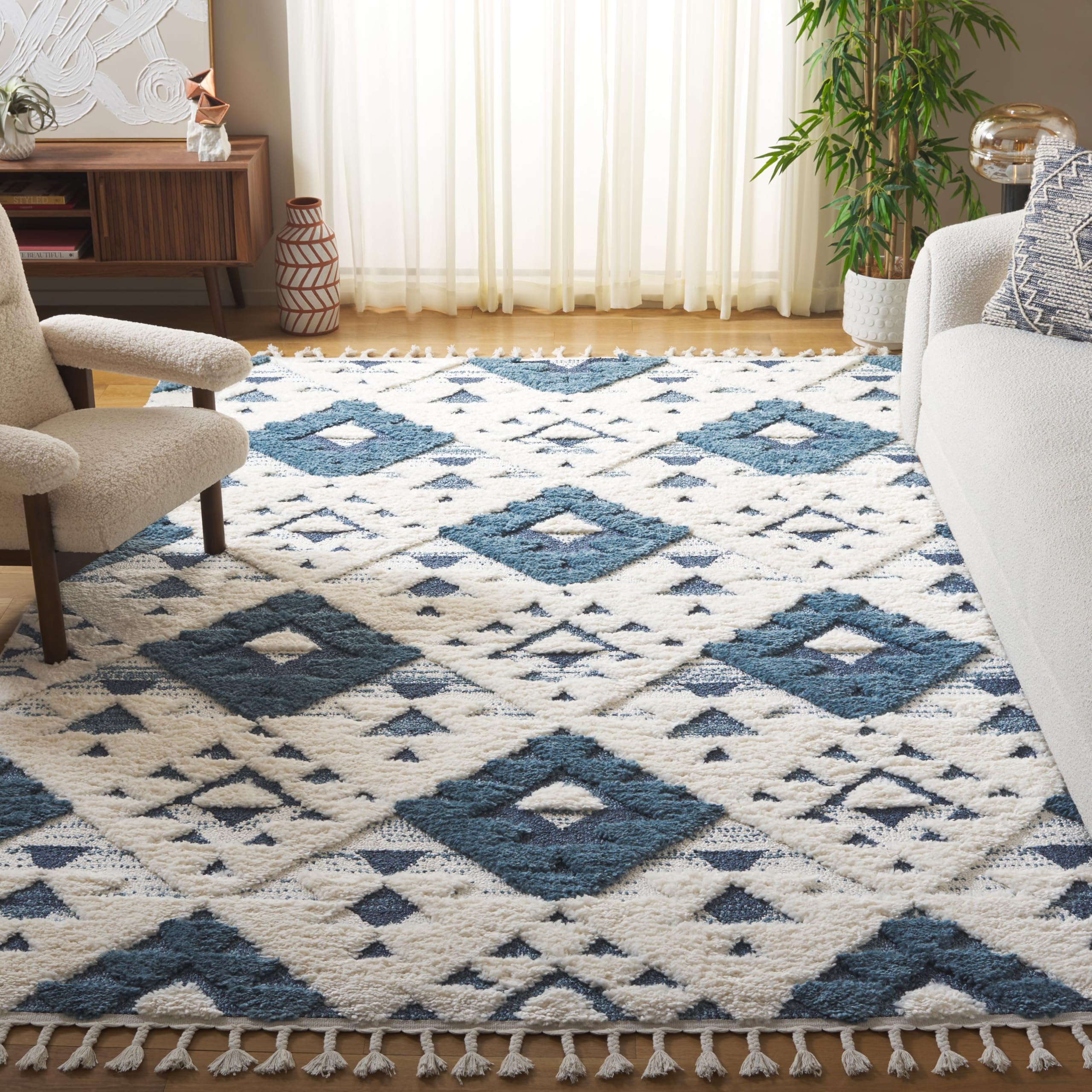 SAFAVIEH Moroccan Tassel Shag Collection Area Rug - 5'3" x 7'6", Ivory, Non-Shedding & Easy to Clean, Plush High-Low Texture, Ideal for Living Room, Bedroom, Dining Space (MTS688C)