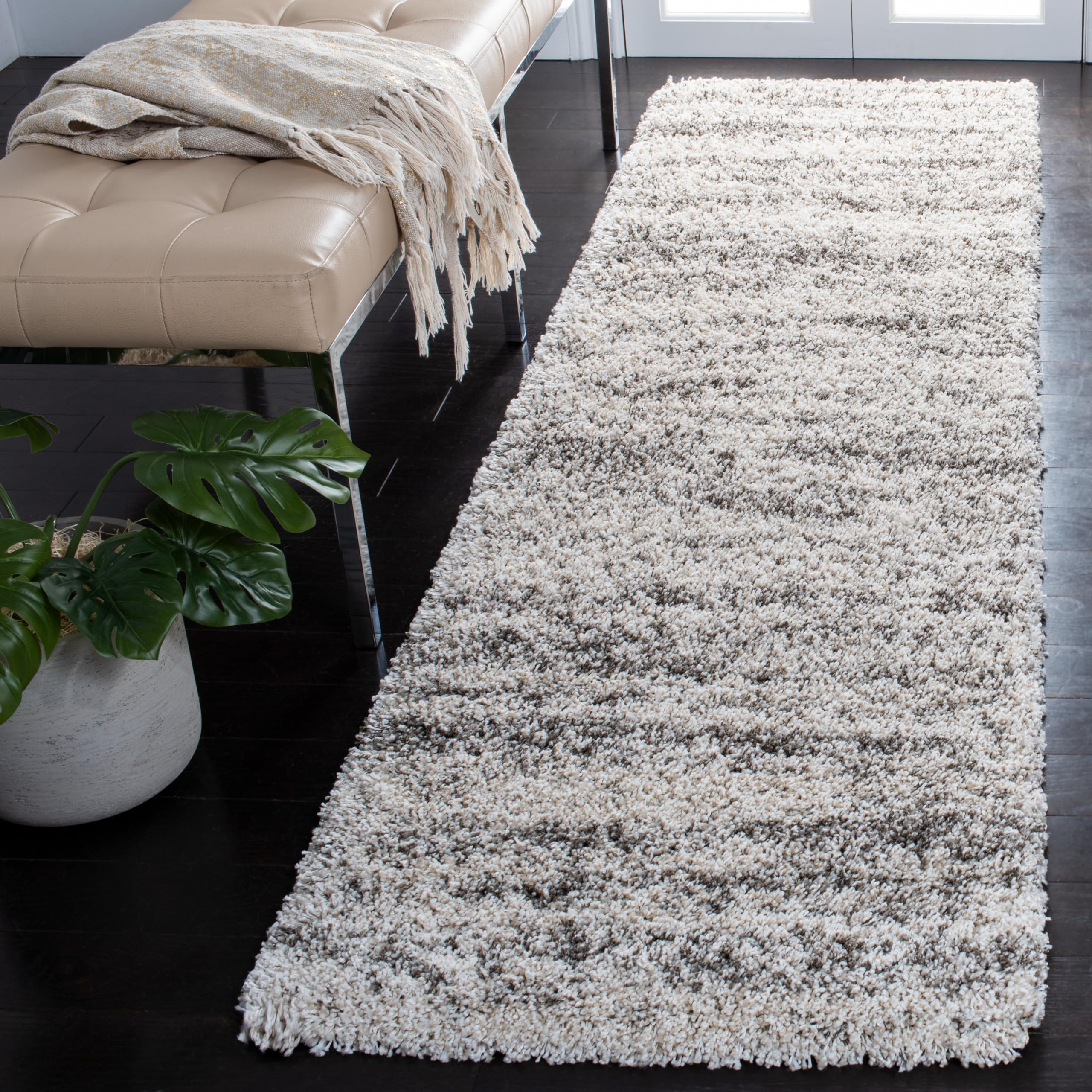 SAFAVIEH Hudson Shag Collection Area Rug - 6' x 9', Ivory & Beige, Modern Design, Non-Shedding & Easy Care, 2-inch Thick Ideal for High Traffic Areas in Living Room, Bedroom (SGH206B)