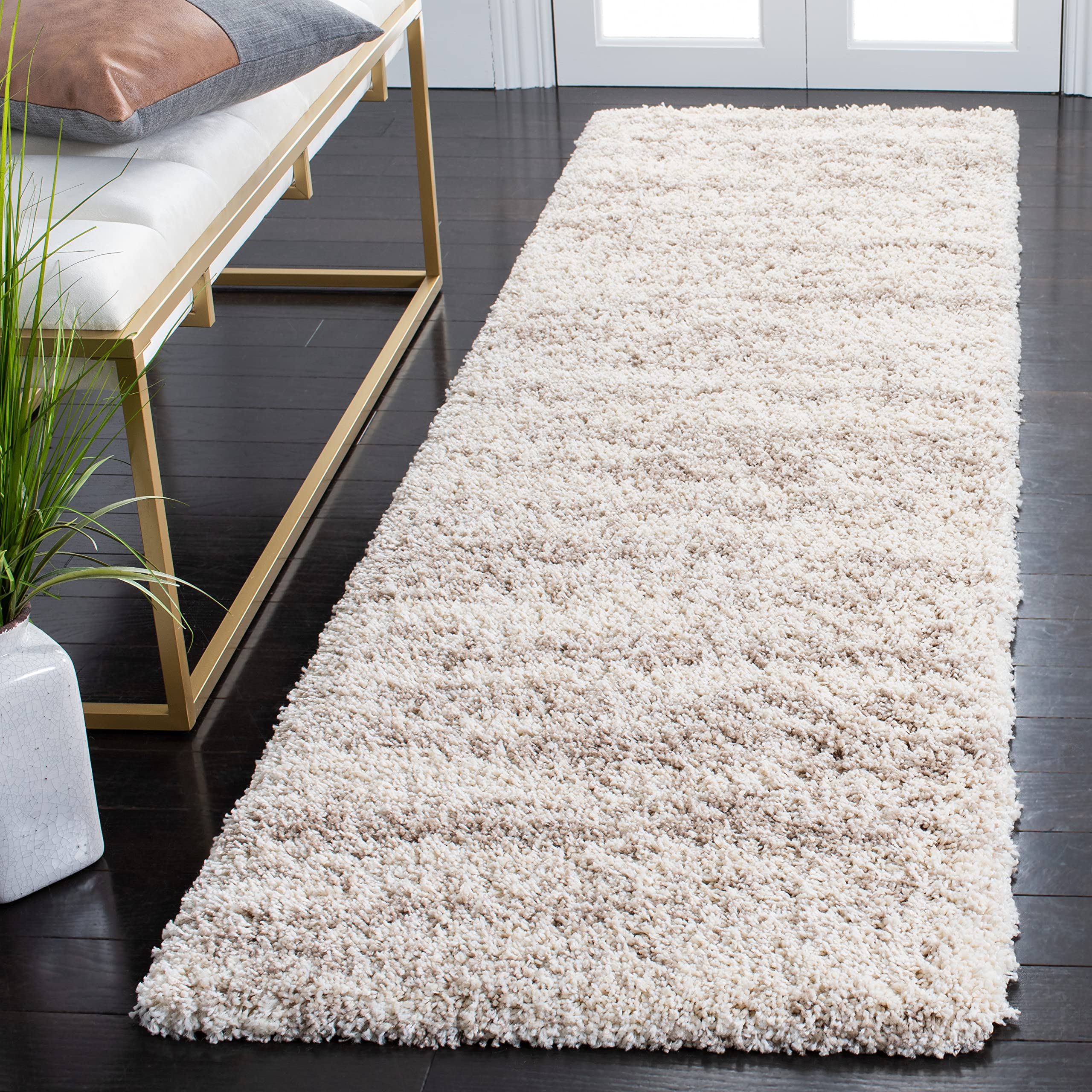 SAFAVIEH Hudson Shag Collection Area Rug - 6' x 9', Ivory & Beige, Modern Design, Non-Shedding & Easy Care, 2-inch Thick Ideal for High Traffic Areas in Living Room, Bedroom (SGH206B)