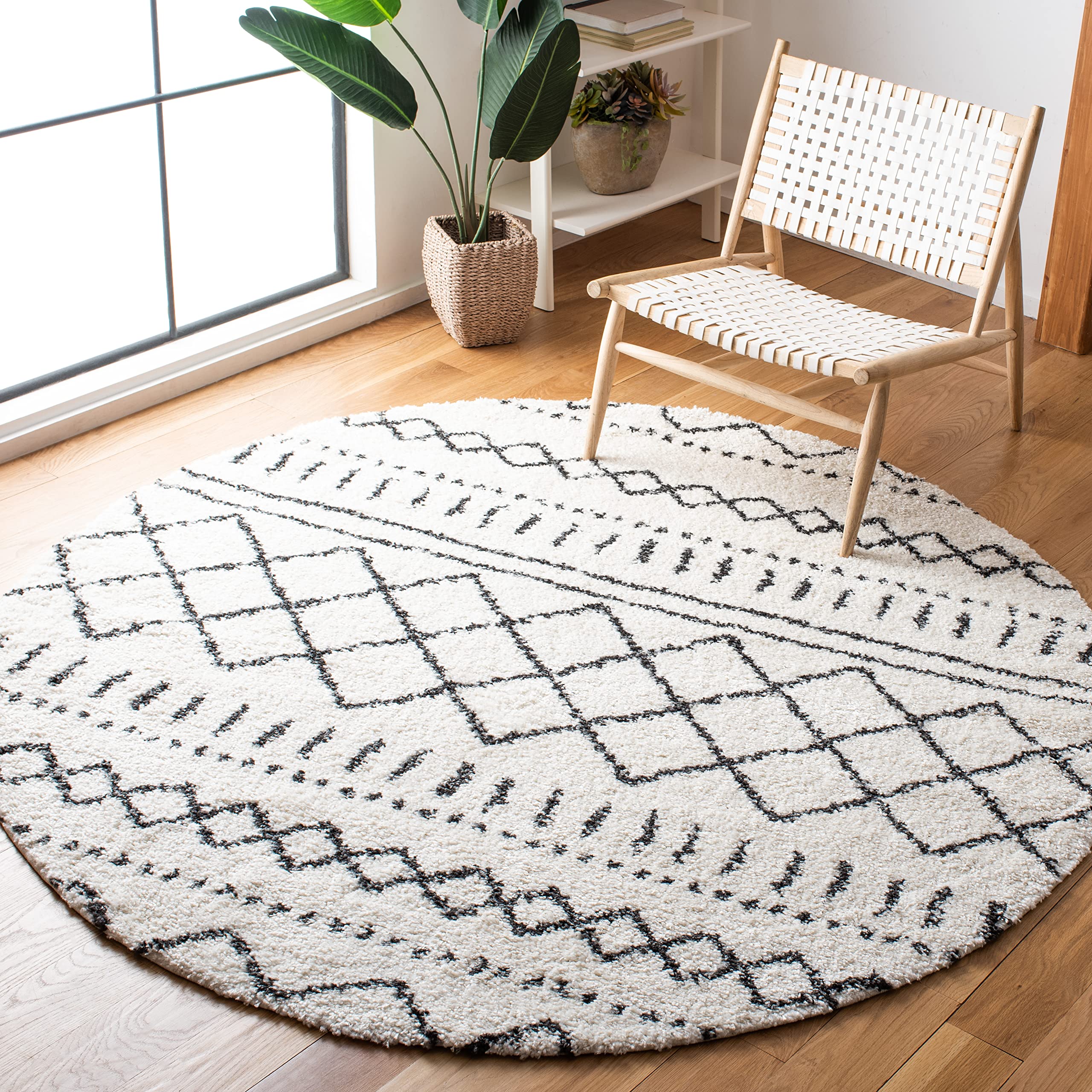 SAFAVIEH Arizona Shag Collection Area Rug - 6'7" x 9'2", Ivory & Beige, Moroccan Boho Design, Non-Shedding & Easy to Clean, Ideal for Living Room, Bedroom, Dining Space (ASG741A)
