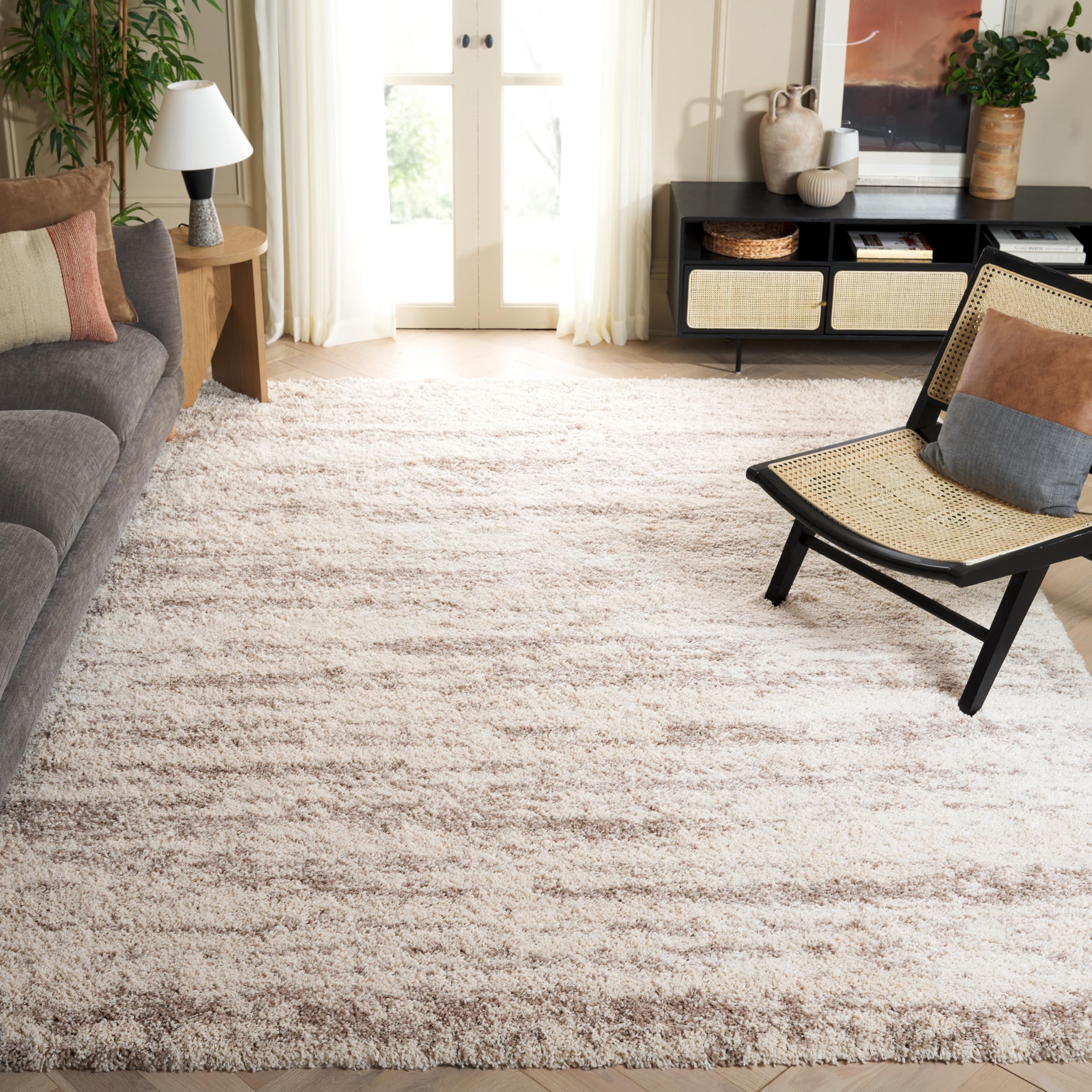 SAFAVIEH Hudson Shag Collection Area Rug - 6' x 9', Ivory & Beige, Modern Design, Non-Shedding & Easy Care, 2-inch Thick Ideal for High Traffic Areas in Living Room, Bedroom (SGH206B)