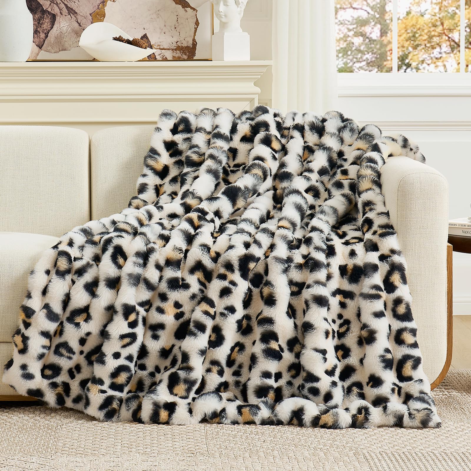 Cozy Bliss Faux Fur Throw Blanket for Couch, Fuzzy Soft Plush Thick Bubble Blanket for Sofa Bedroom Living Room,50 * 60 Inches Light Grey