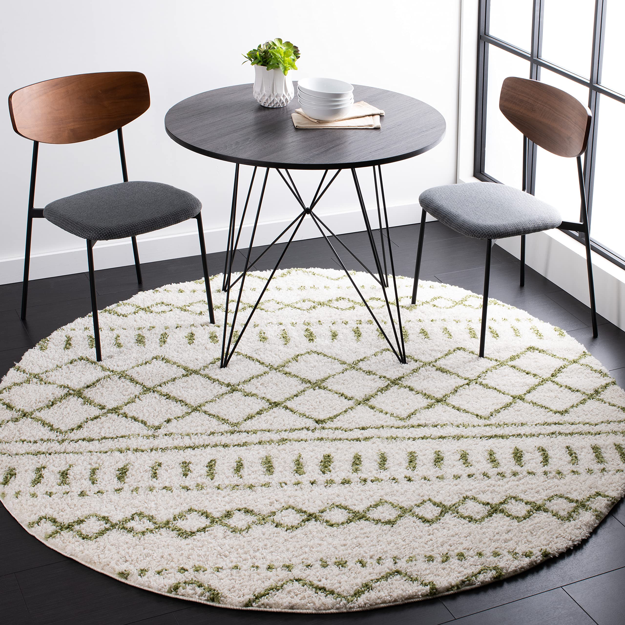 SAFAVIEH Arizona Shag Collection Area Rug - 6'7" x 9'2", Ivory & Beige, Moroccan Boho Design, Non-Shedding & Easy to Clean, Ideal for Living Room, Bedroom, Dining Space (ASG741A)