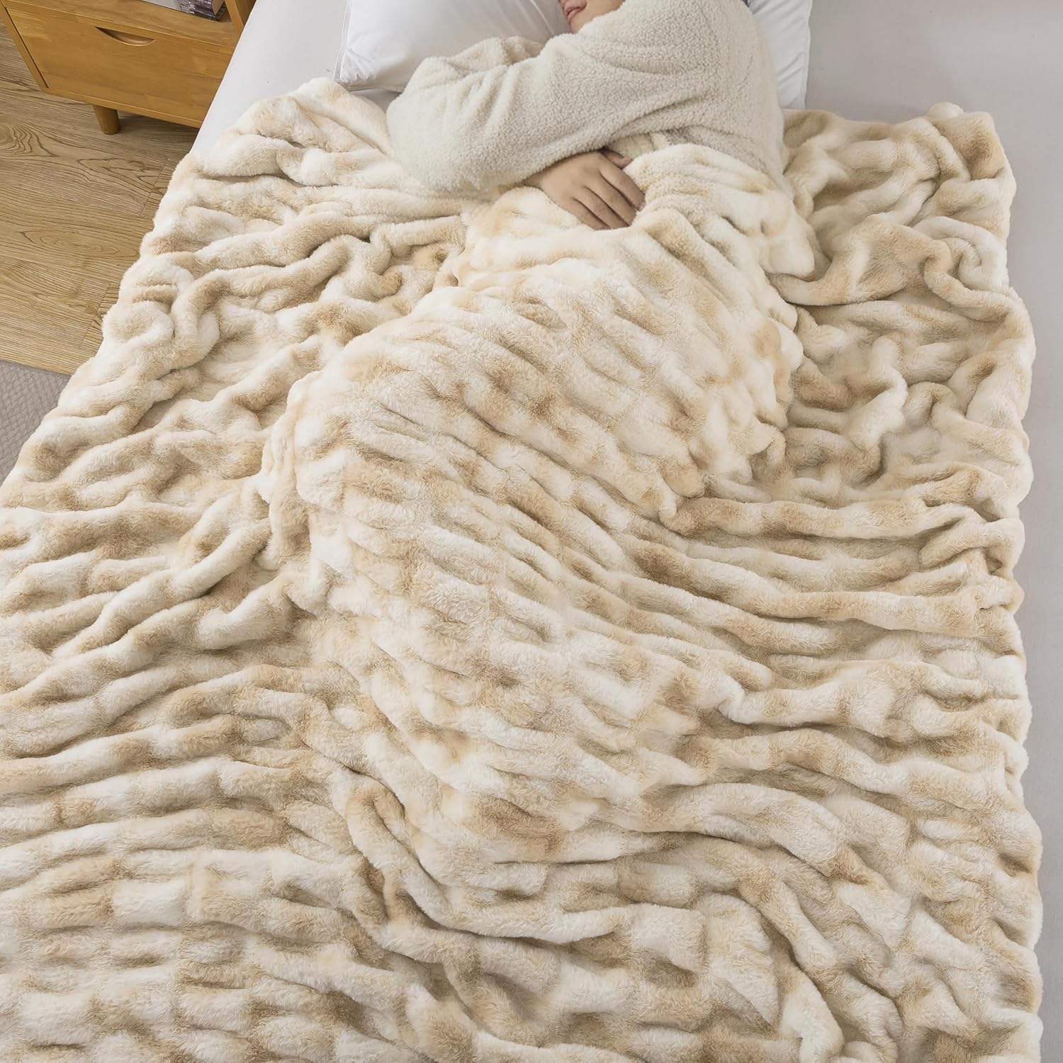 WDCOZY Ruched Faux Fur Throw Blanket Soft Cozy Fluffy Luxurious Blankets Couch Bed Sofa Chair Home Decor Warm Furry Fall Winter Plush Rabbit Fur Bubble Blanket 50" x 60", Caramel Beige Camel Neutral