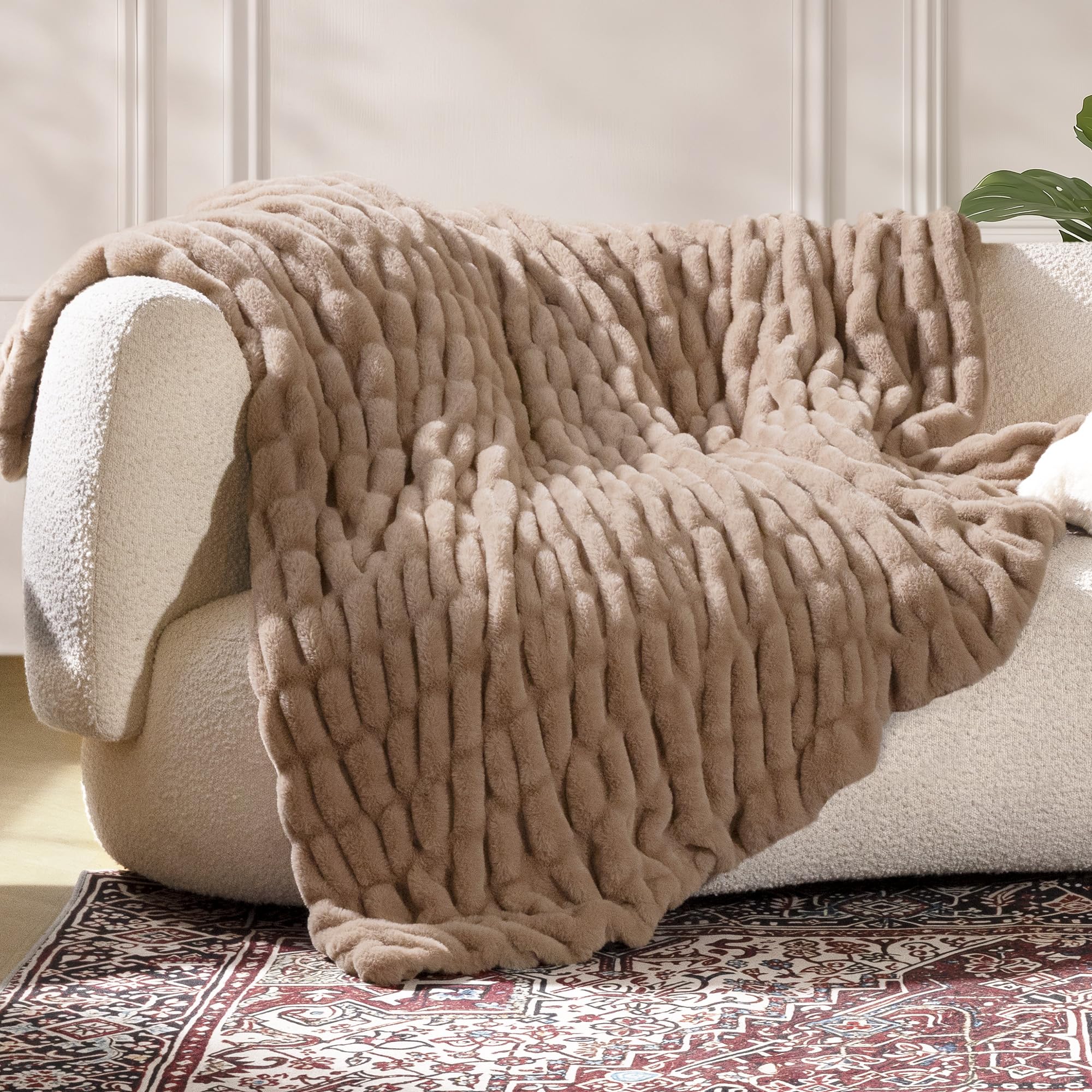 Ultra Soft Cozy Faux Fur Throw Blanket, Fuzzy Plush Thick Bubble Blanket, Luxury Fluffy Blanket for Couch, Sofa, Bedroom, and Living Room, 50x60 Inches, Cream White