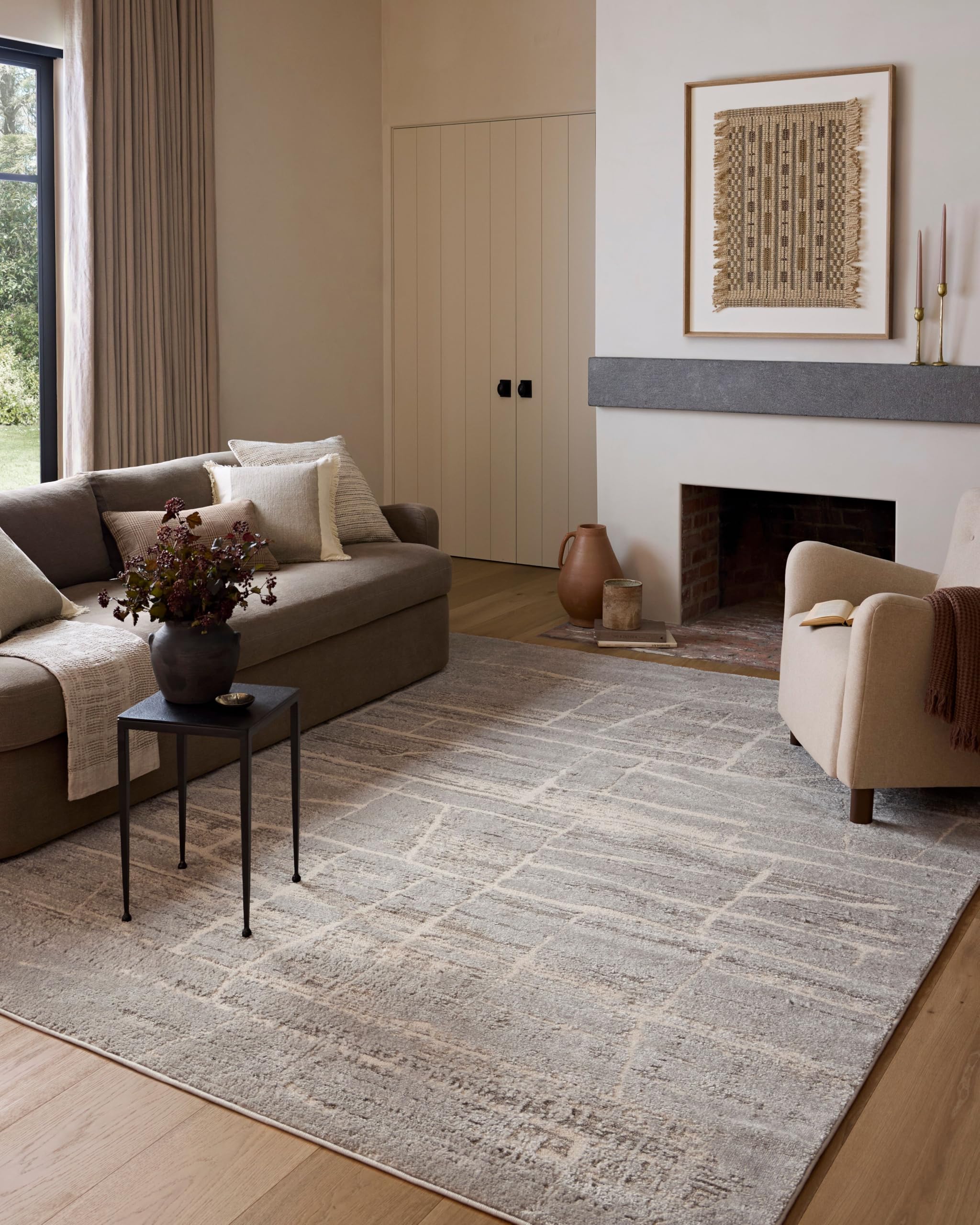 Loloi Amber Lewis Monty Collection MOT-03 Ivory/Beige 6'-7" x 9'-3", .50" Pile Height, Area Rug