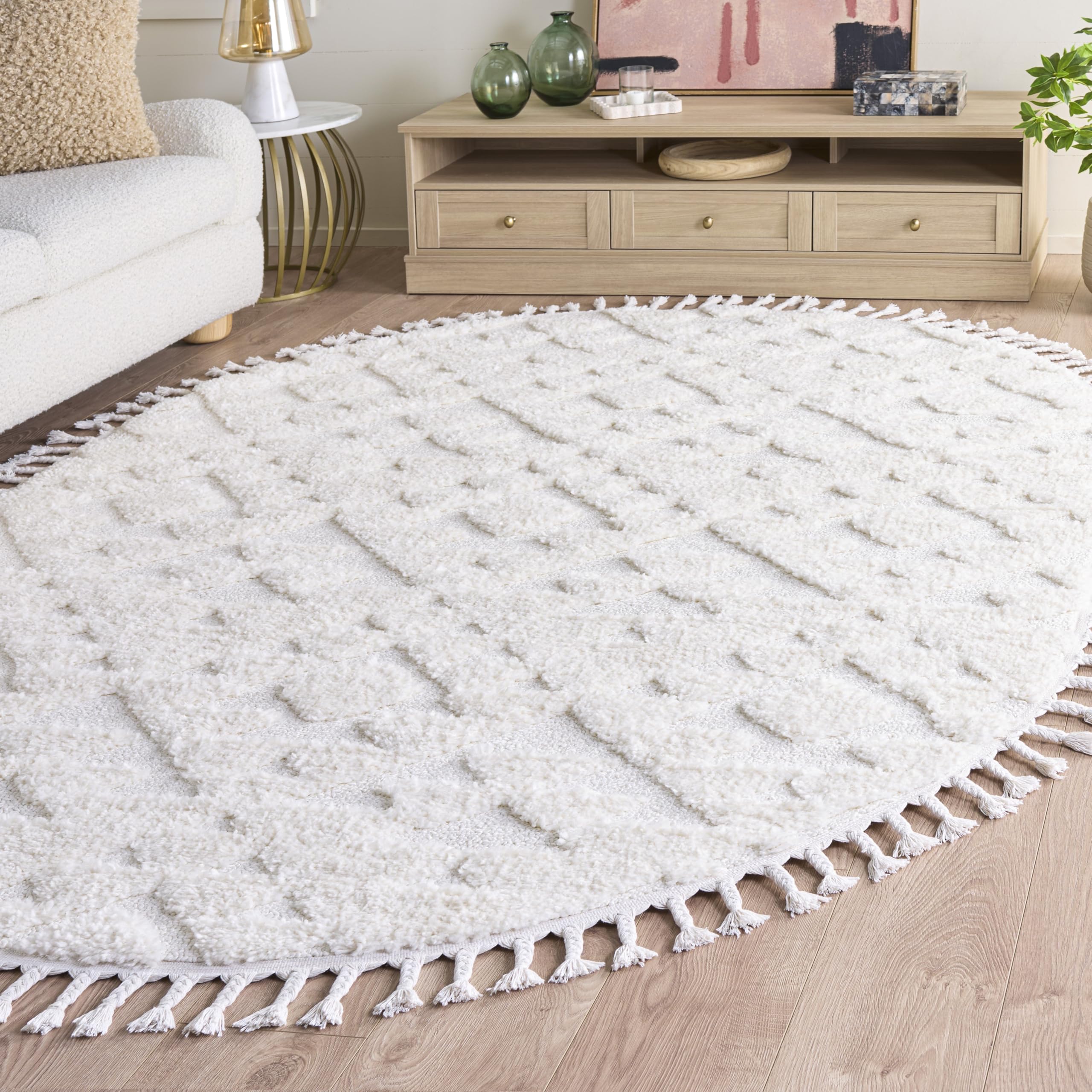 SAFAVIEH Moroccan Tassel Shag Collection Area Rug - 5'3" x 7'6", Ivory, Non-Shedding & Easy to Clean, Plush High-Low Texture, Ideal for Living Room, Bedroom, Dining Space (MTS688C)