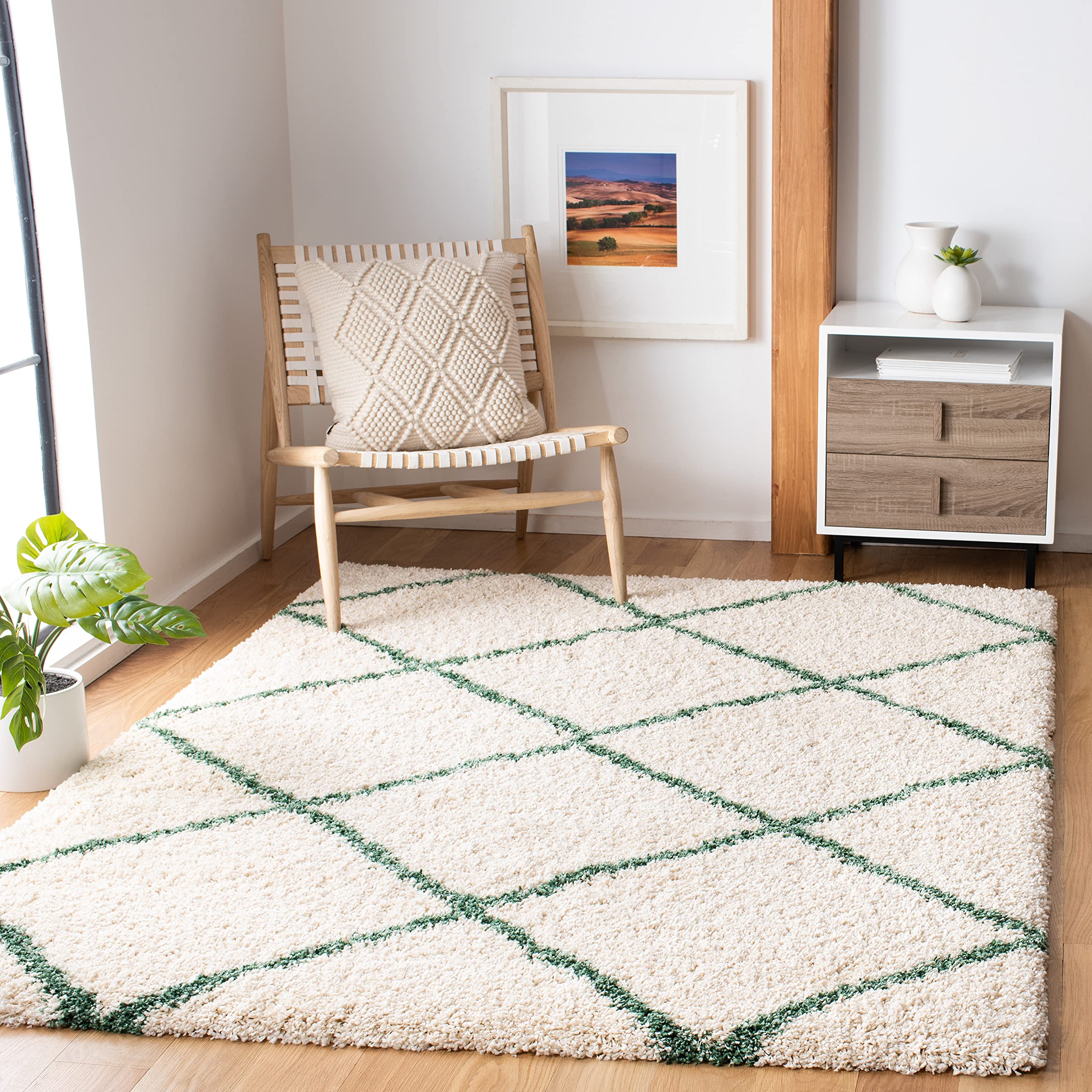 SAFAVIEH Hudson Shag Collection Area Rug - 5'3" x 7'6", Beige & Ivory, Modern Trellis Design, Non-Shedding & Easy Care, 2-inch Thick Ideal for High Traffic Areas in Living Room, Bedroom (SGH281S)