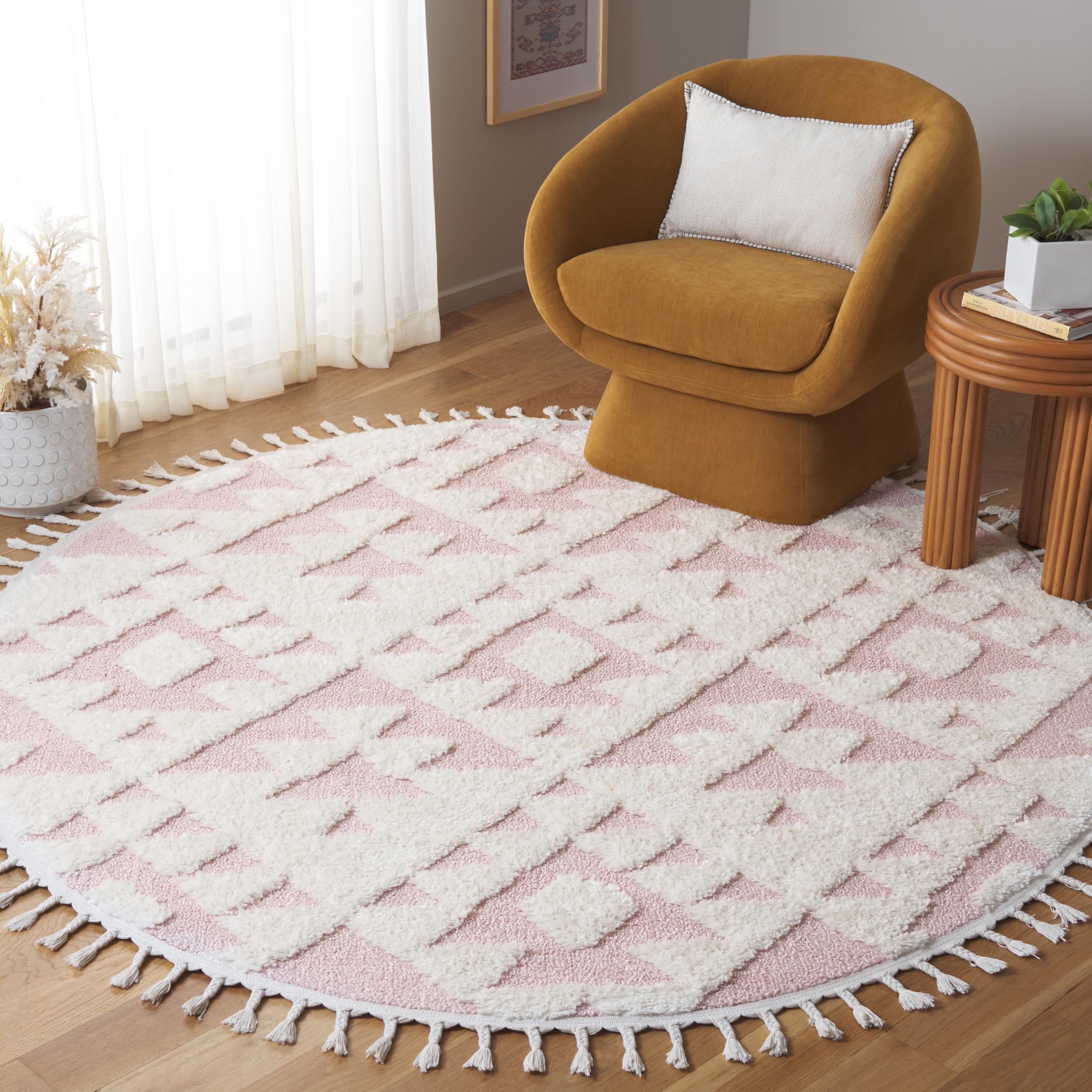 SAFAVIEH Moroccan Tassel Shag Collection Area Rug - 5'3" x 7'6", Ivory, Non-Shedding & Easy to Clean, Plush High-Low Texture, Ideal for Living Room, Bedroom, Dining Space (MTS688C)