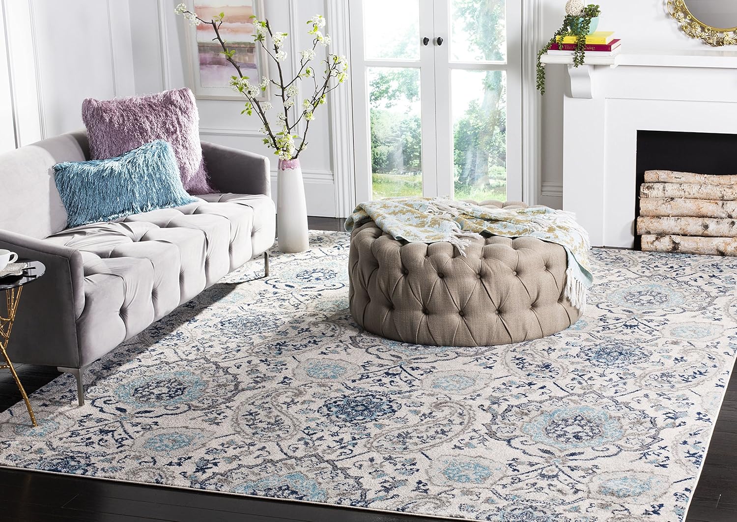 SAFAVIEH Madison Collection Area Rug - 5'3" x 7'6", Cream & Light Grey, Boho Chic Glam Paisley Design, Non-Shedding & Easy Care, Ideal for High Traffic Areas in Living Room, Bedroom (MAD600C)