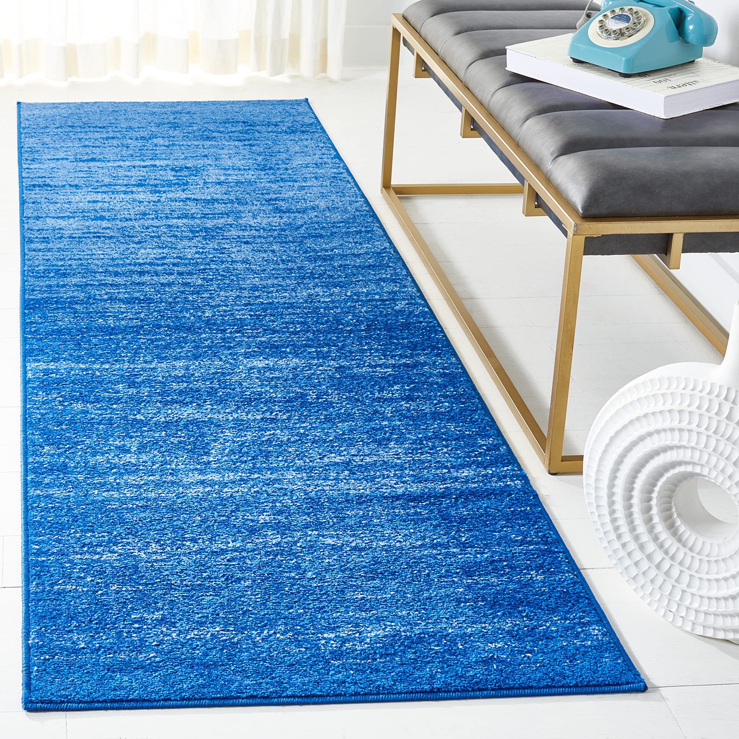 SAFAVIEH Area Rug 8x10 - Adirondack Collection - Large - Champagne & Cream, Modern Ombre Design, Non Shedding & Easy to Clean, Ideal for Living Room, Bedroom, Office, Dining Space (ADR113W)