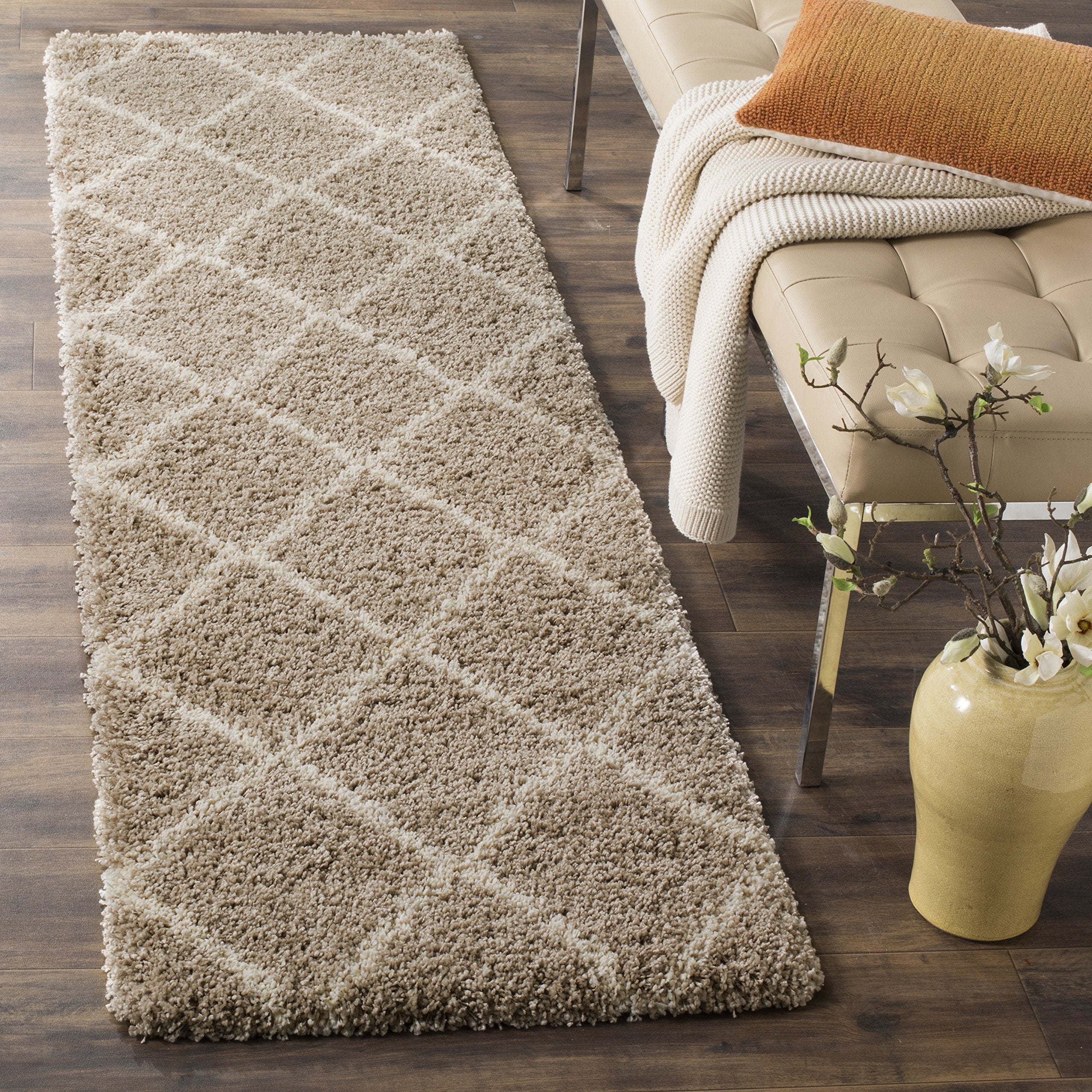 SAFAVIEH Hudson Shag Collection Area Rug - 5'3" x 7'6", Beige & Ivory, Modern Trellis Design, Non-Shedding & Easy Care, 2-inch Thick Ideal for High Traffic Areas in Living Room, Bedroom (SGH281S)