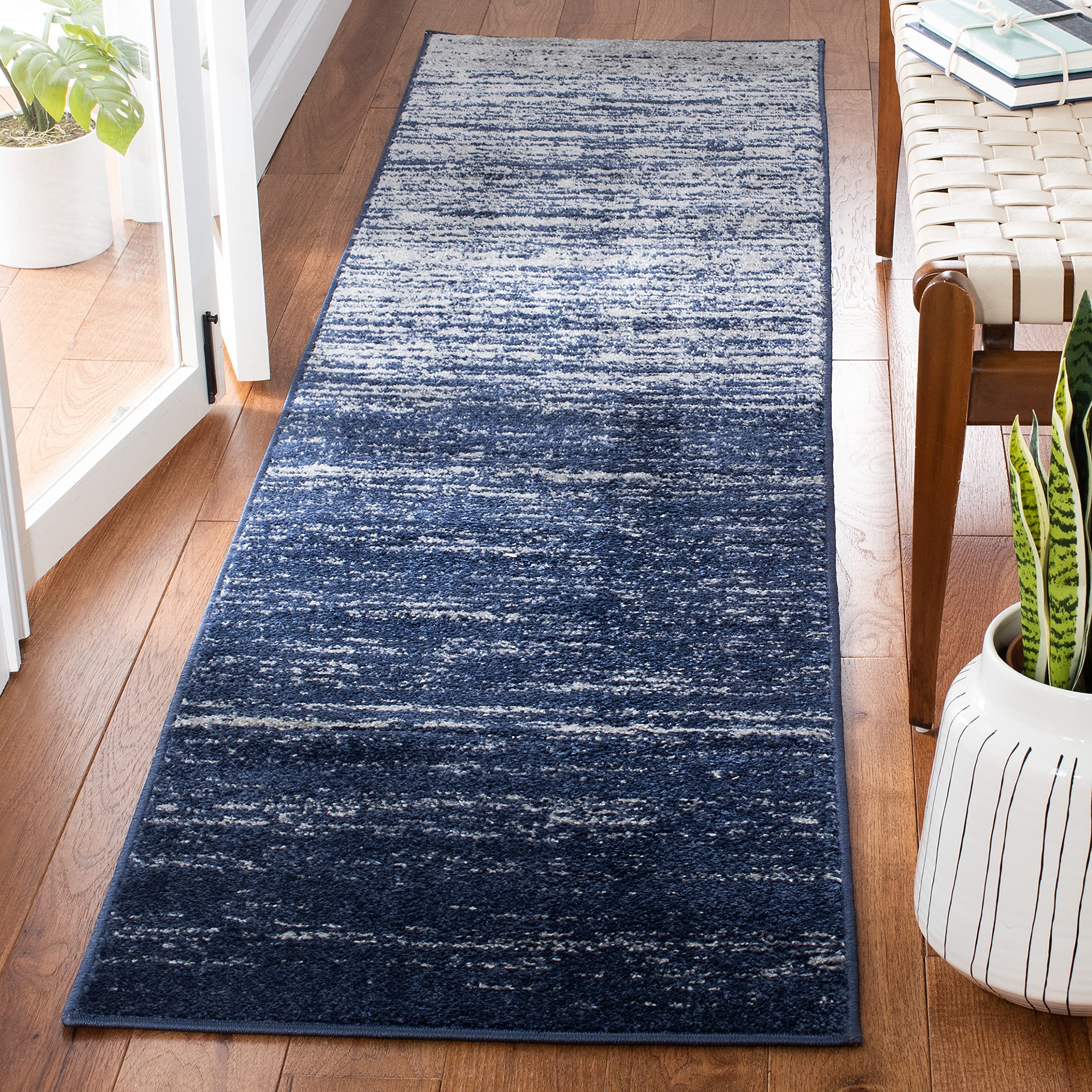 SAFAVIEH Area Rug 8x10 - Adirondack Collection - Large - Champagne & Cream, Modern Ombre Design, Non Shedding & Easy to Clean, Ideal for Living Room, Bedroom, Office, Dining Space (ADR113W)