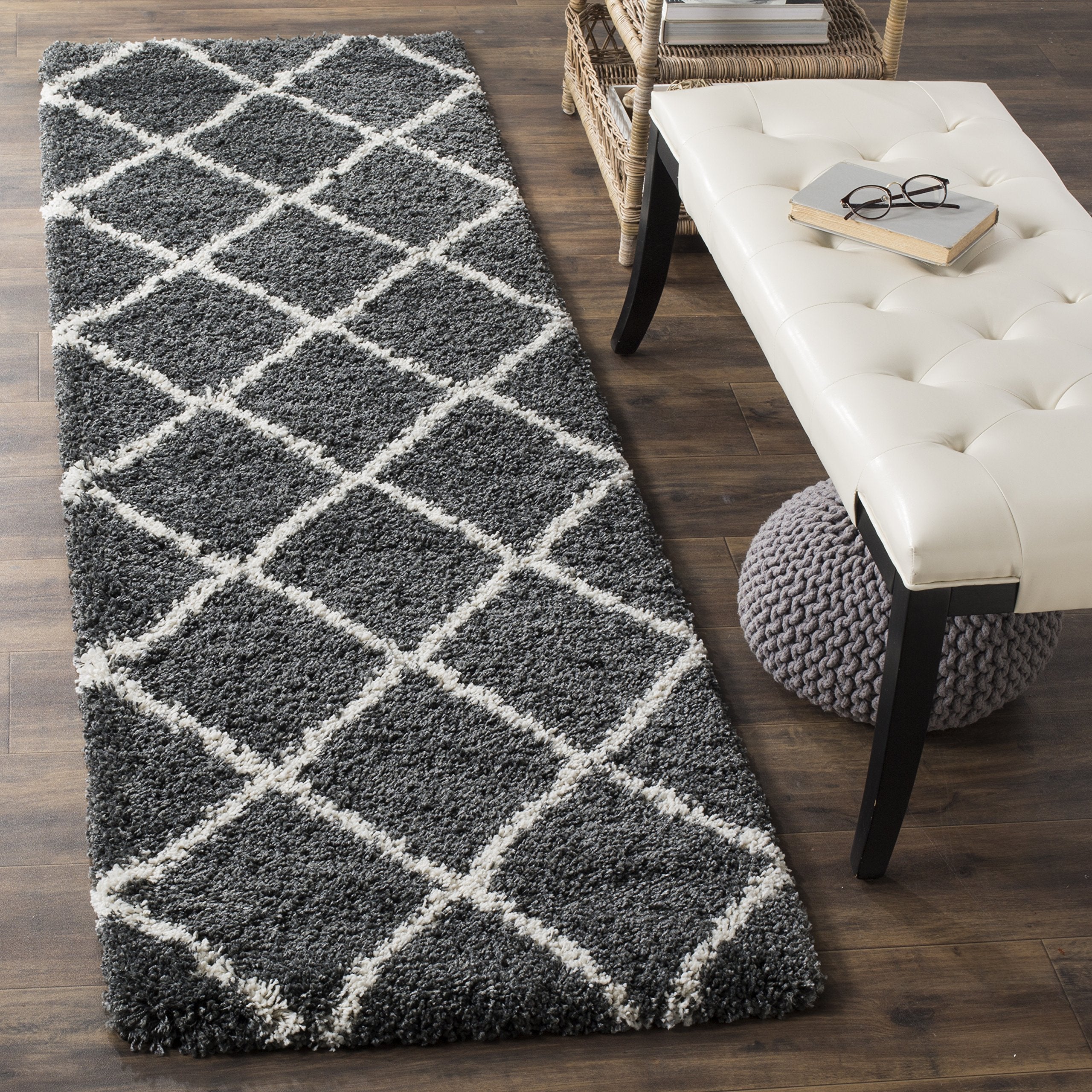 SAFAVIEH Hudson Shag Collection Area Rug - 5'3" x 7'6", Beige & Ivory, Modern Trellis Design, Non-Shedding & Easy Care, 2-inch Thick Ideal for High Traffic Areas in Living Room, Bedroom (SGH281S)