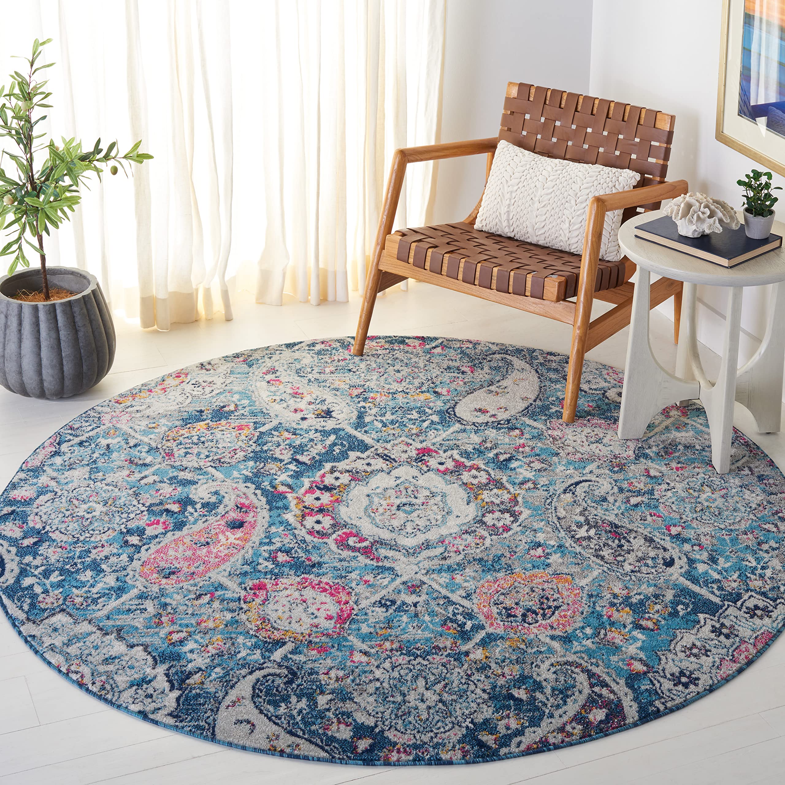 SAFAVIEH Madison Collection Area Rug - 5'3" x 7'6", Cream & Light Grey, Boho Chic Glam Paisley Design, Non-Shedding & Easy Care, Ideal for High Traffic Areas in Living Room, Bedroom (MAD600C)