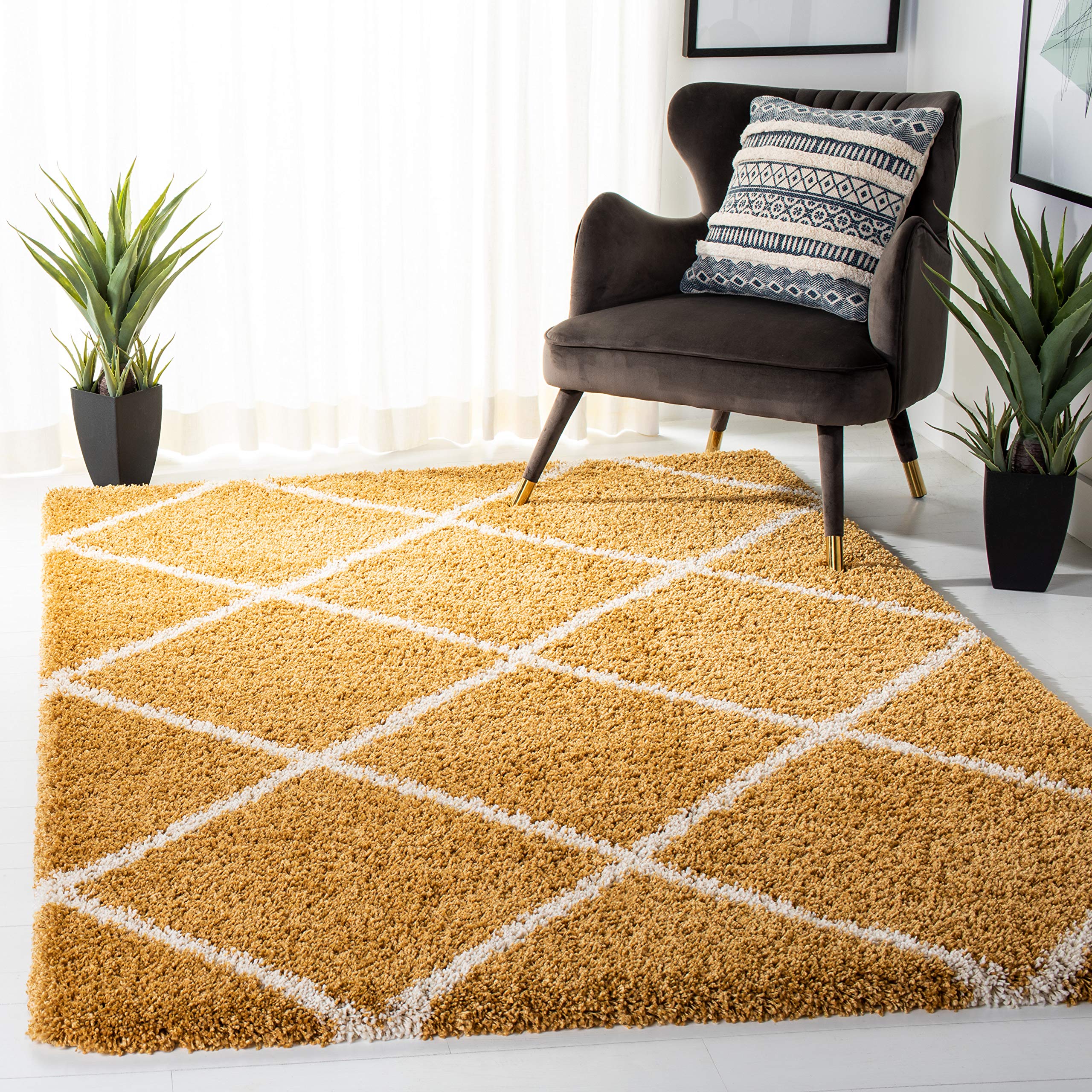 SAFAVIEH Hudson Shag Collection Area Rug - 5'3" x 7'6", Beige & Ivory, Modern Trellis Design, Non-Shedding & Easy Care, 2-inch Thick Ideal for High Traffic Areas in Living Room, Bedroom (SGH281S)